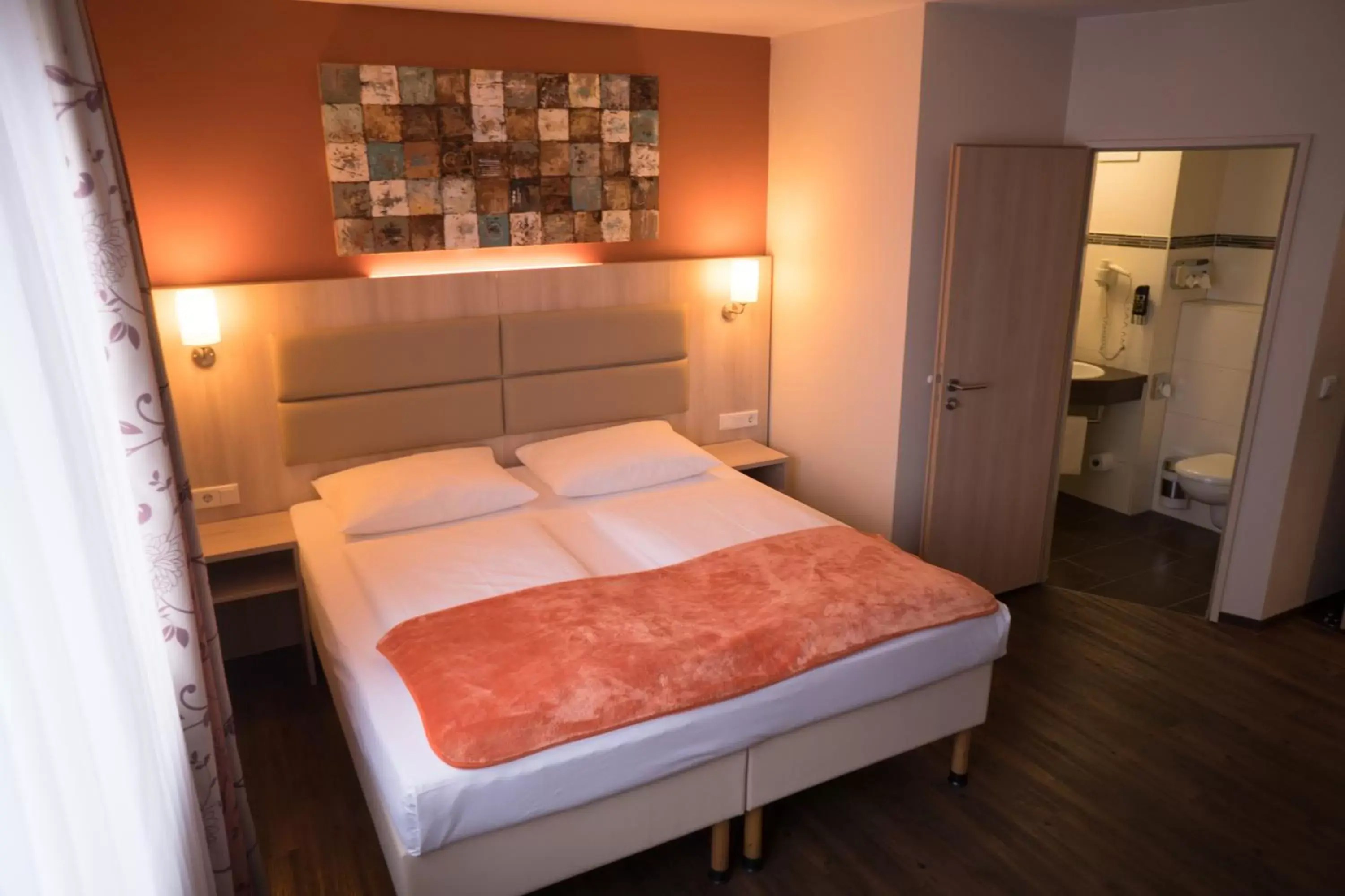 Double or Twin Room in Hotel Rödelheimer Hof - Am Wasserturm Double or Twin Room in Hotel Rödelheimer Hof - Am Wasserturm