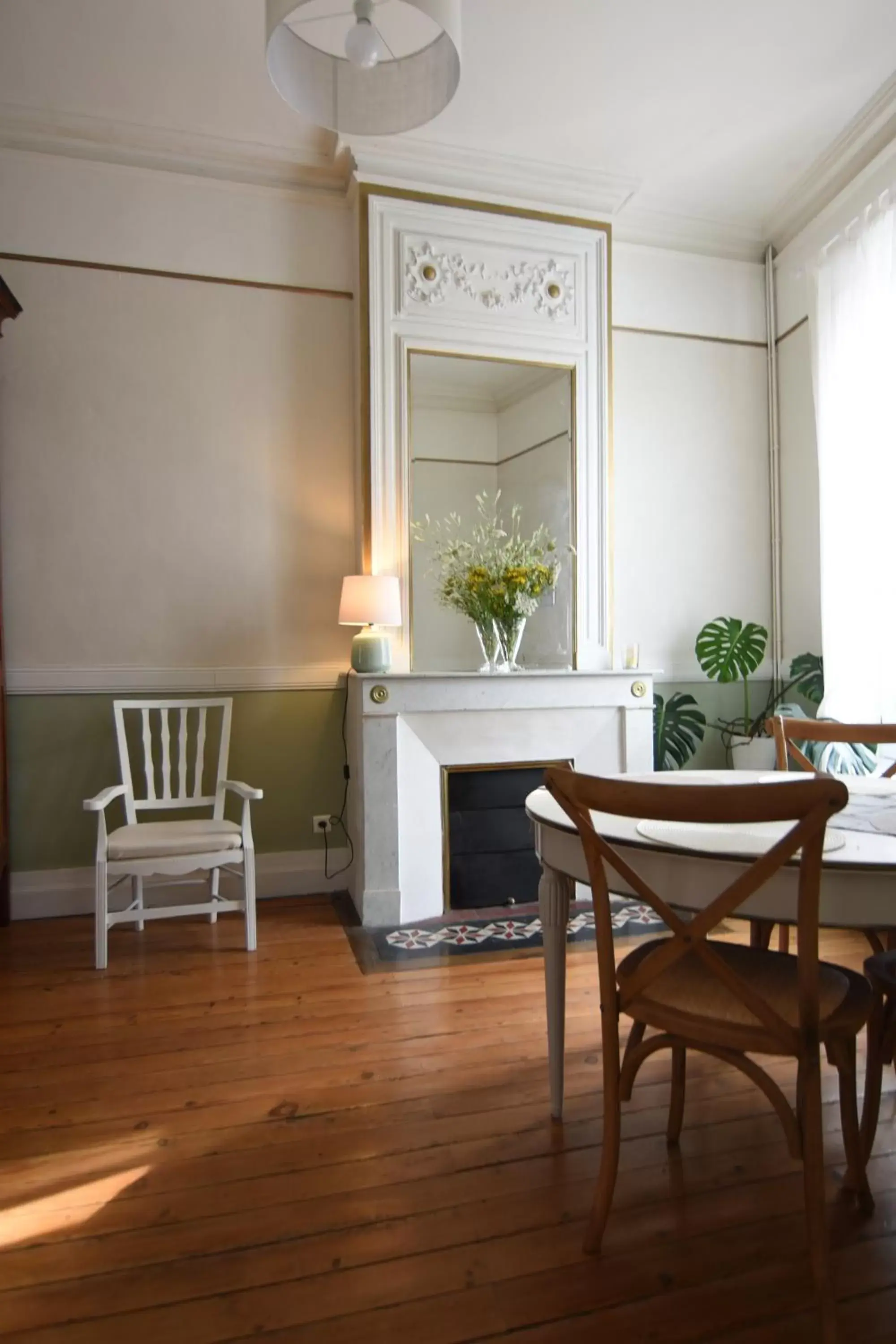 Dining Area in La maison botanique