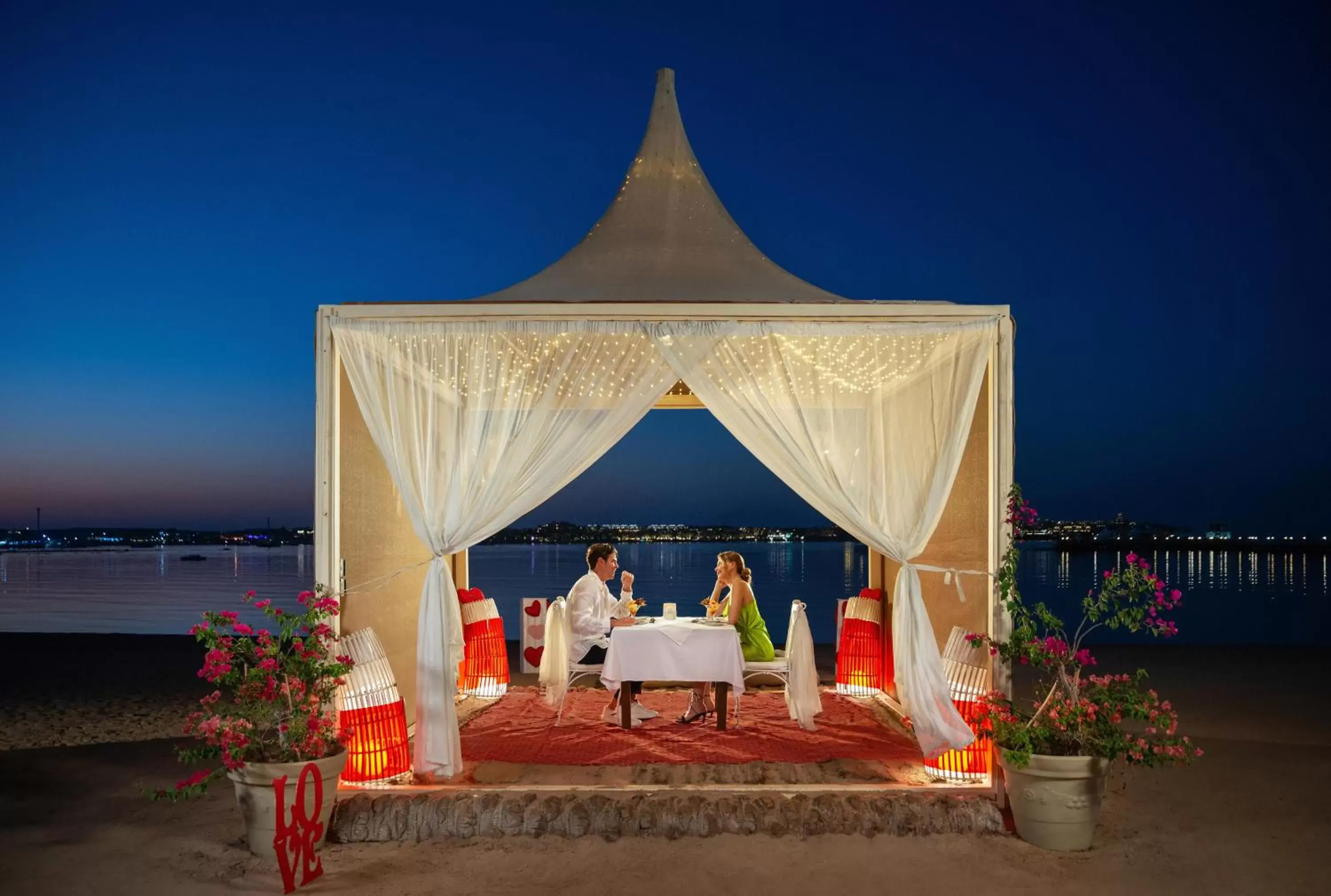 Restaurant/places to eat, Banquet Facilities in Cleopatra Luxury Resort Makadi Bay