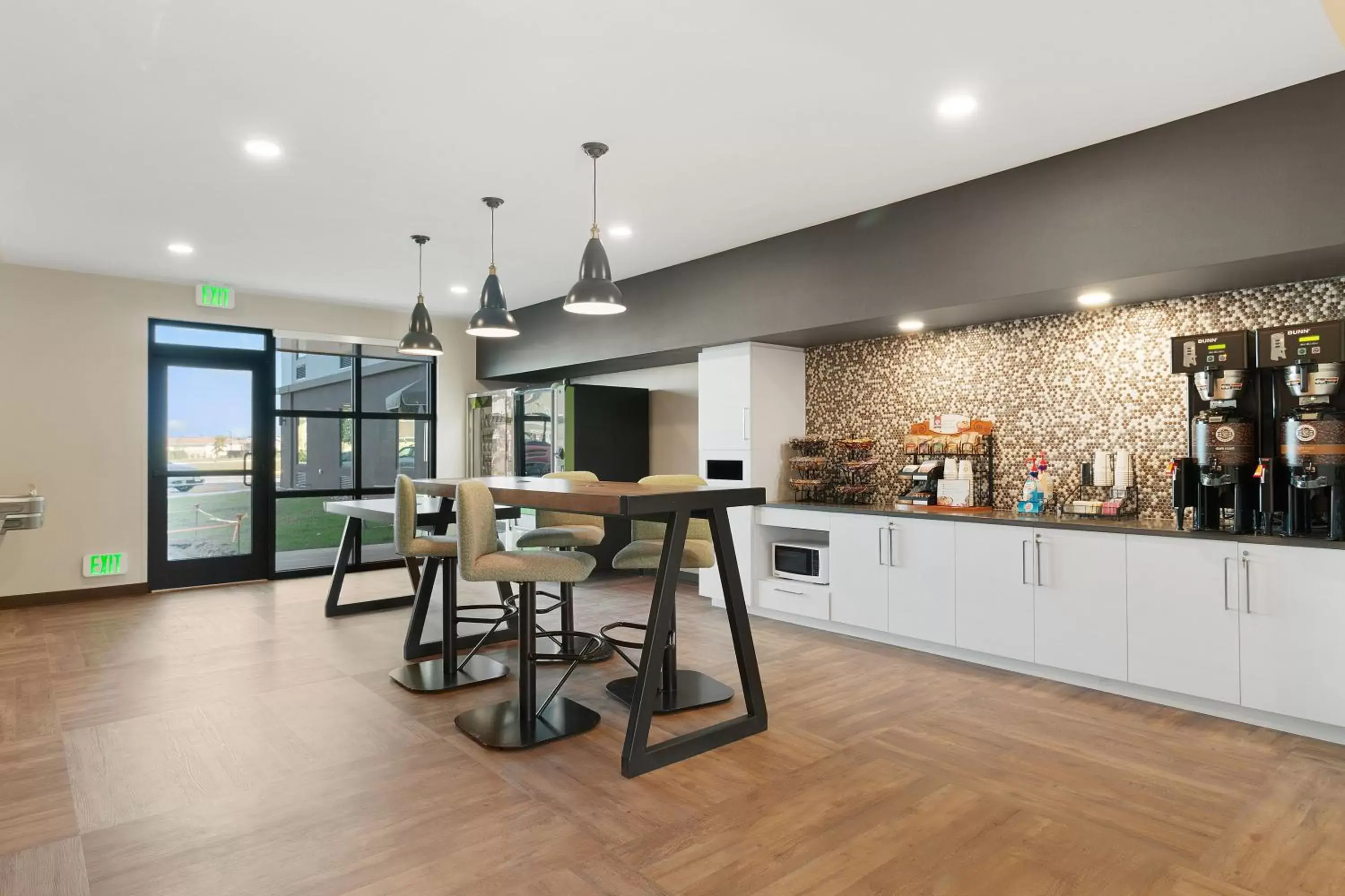 Food and drinks in Extended Stay America Premier Suites - Port Charlotte - I-75 Food and drinks in Extended Stay America Premier Suites - Port Charlotte - I-75