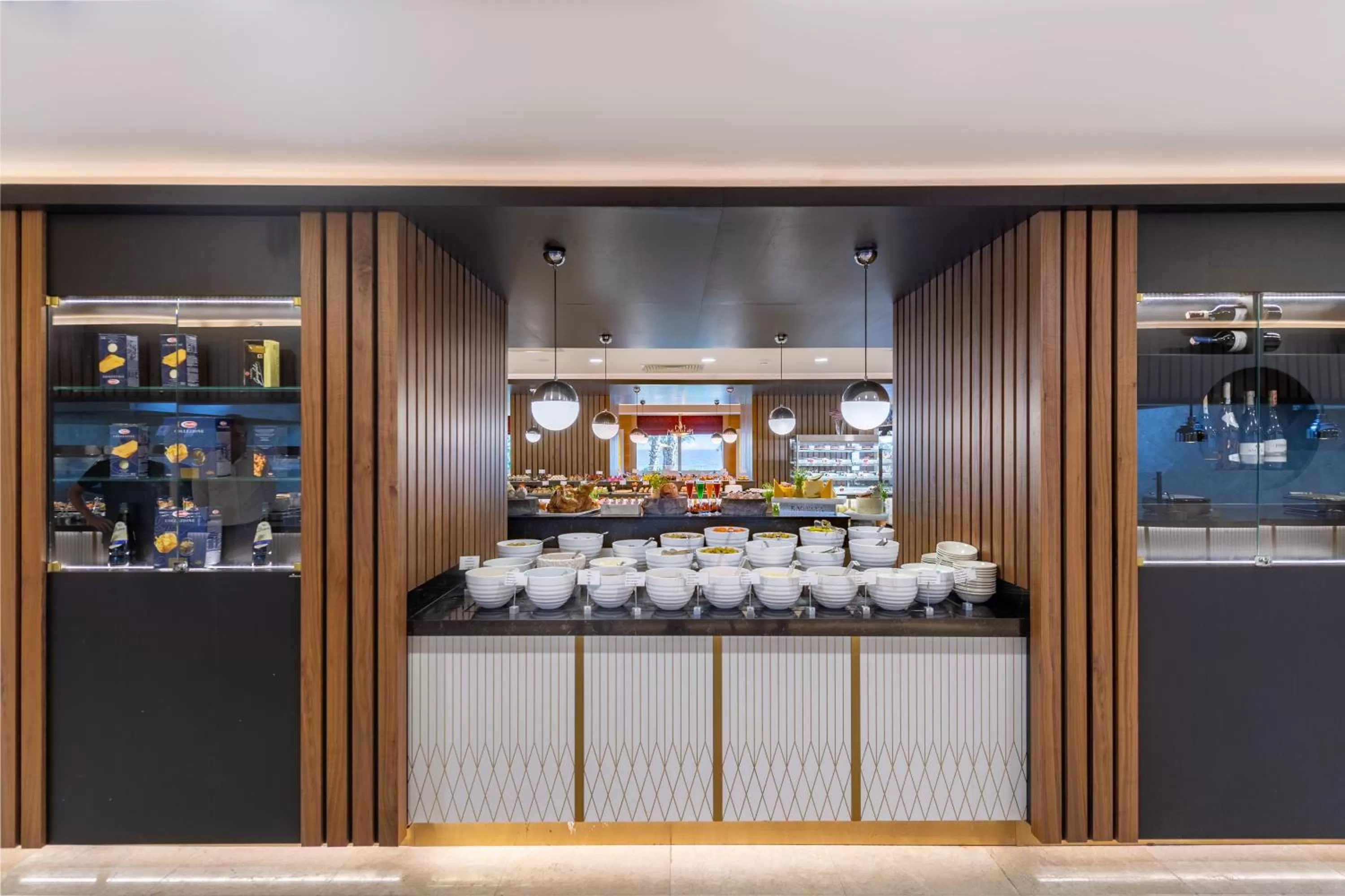 Food and drinks in Kamelya Selin Hotel Luxury Resort & SPA