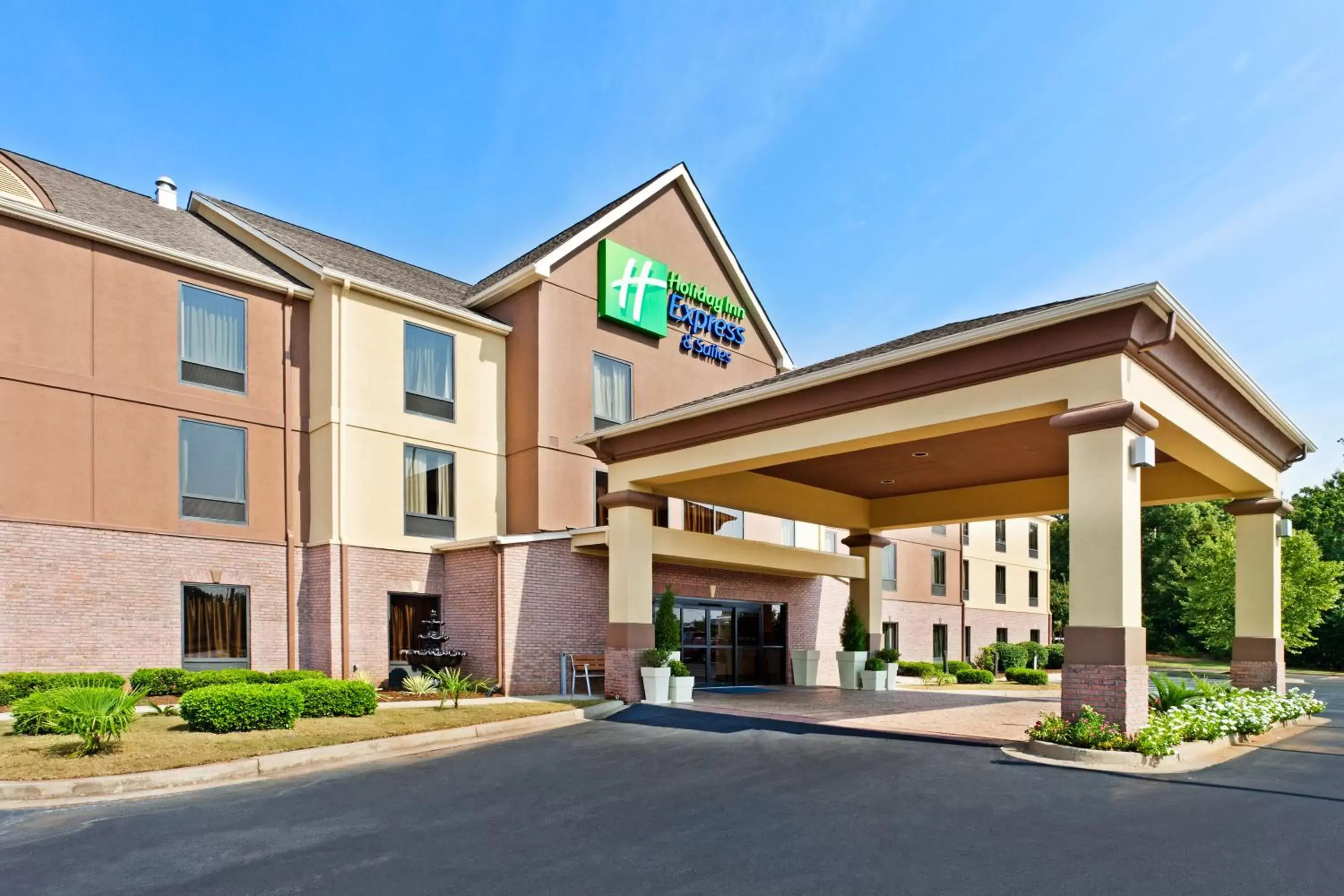 Property Building in Holiday Inn Express Hotels & Suites Greenville-Spartanburg/Duncan, an IHG Hotel