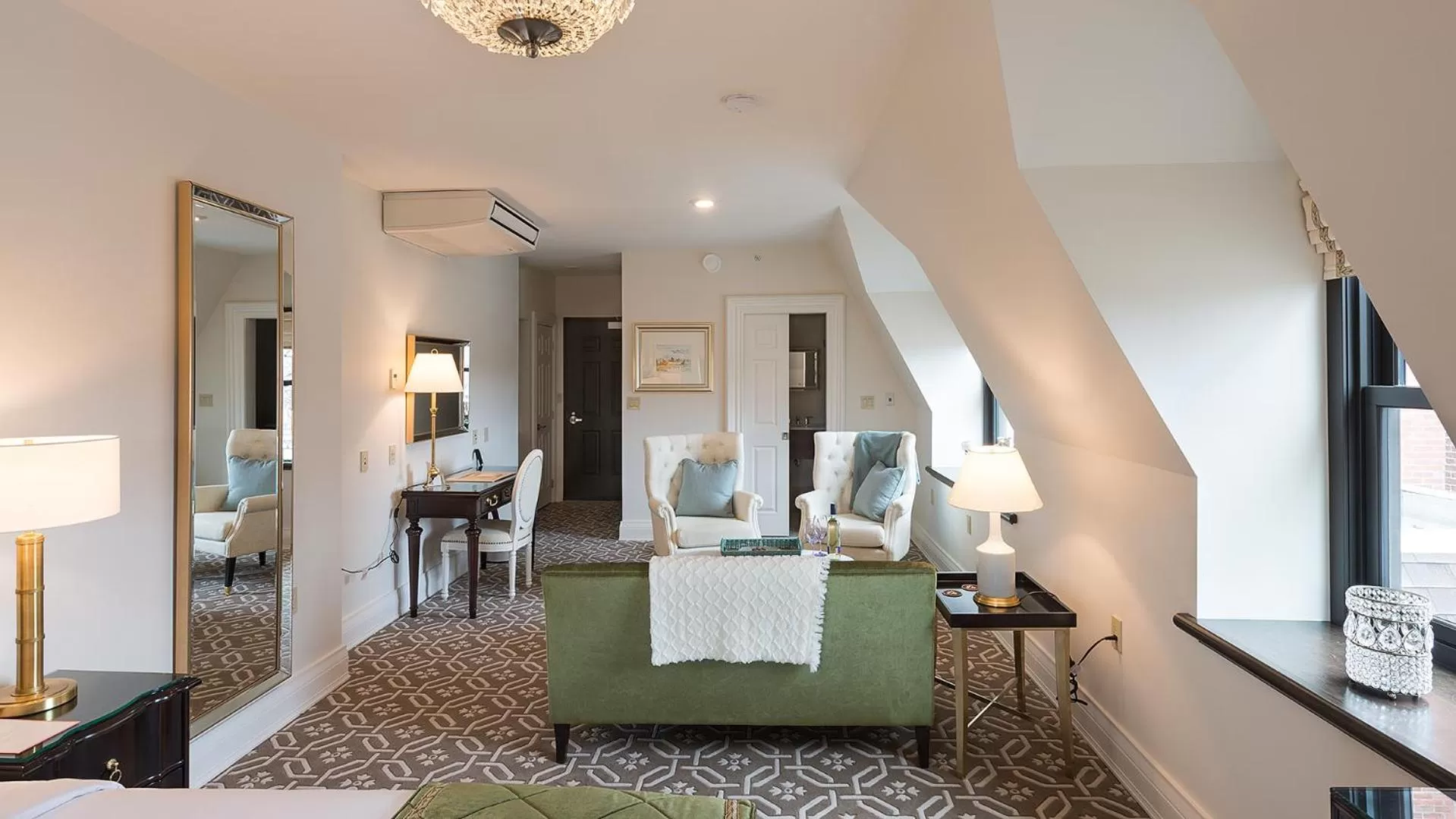 Living room in Sydney Boutique Inn & Suites