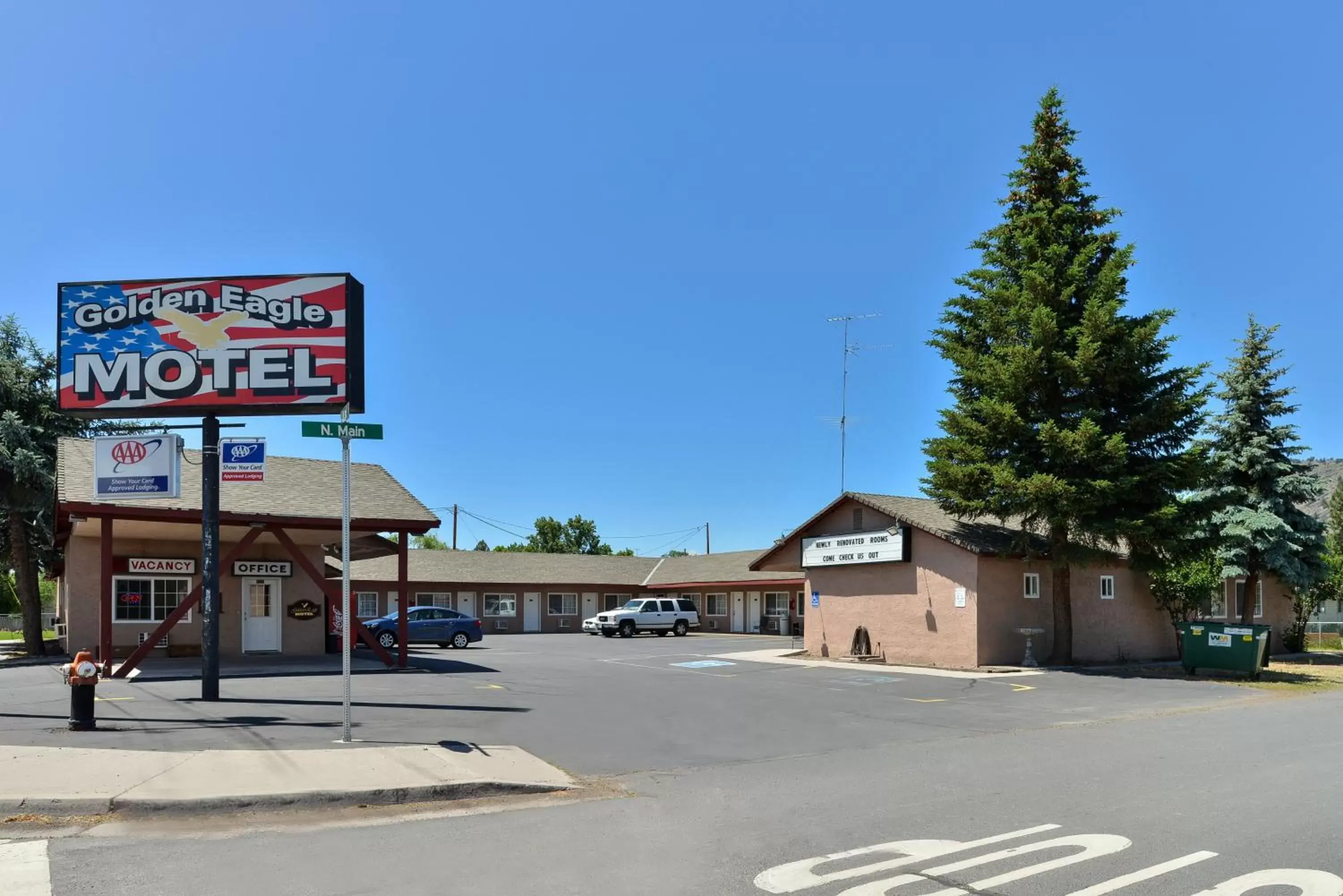 Property logo or sign, Property Building in Golden Eagle Motel