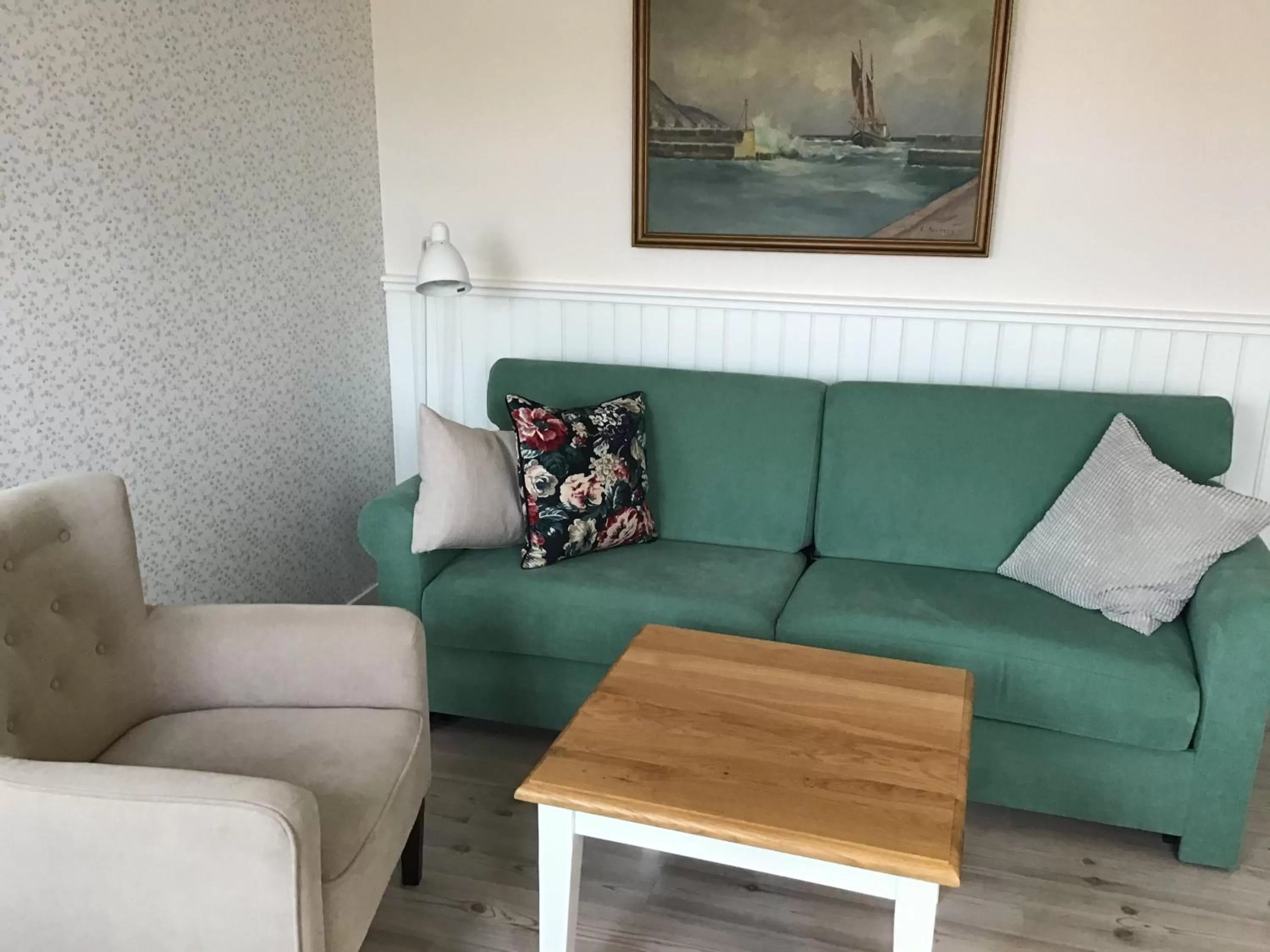 Living room in Løkken Badehotel Apartments