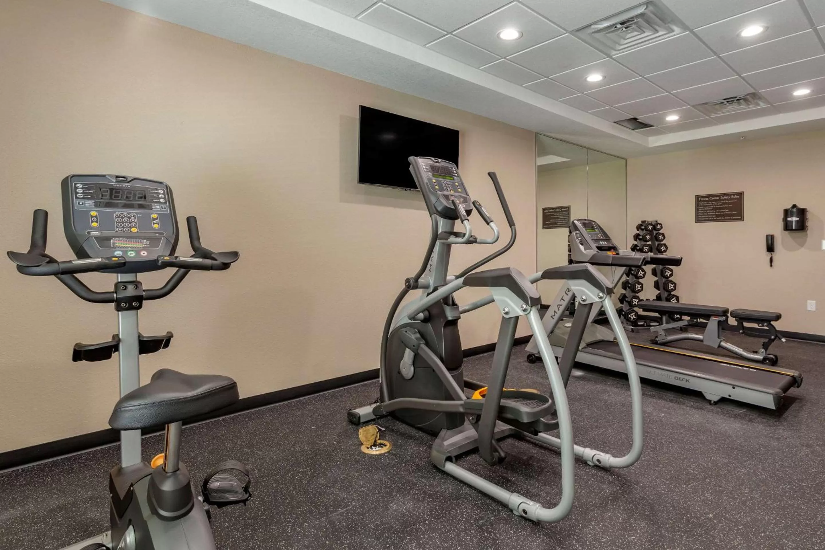 Fitness centre/facilities in Sleep Inn & Suites Waller