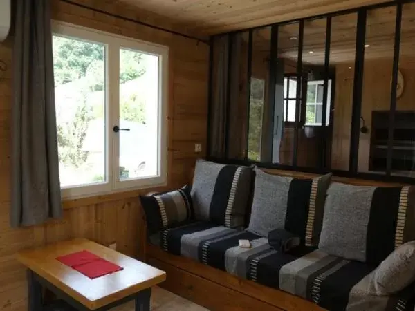 Living room, Seating Area in Auberge Du Fraizier