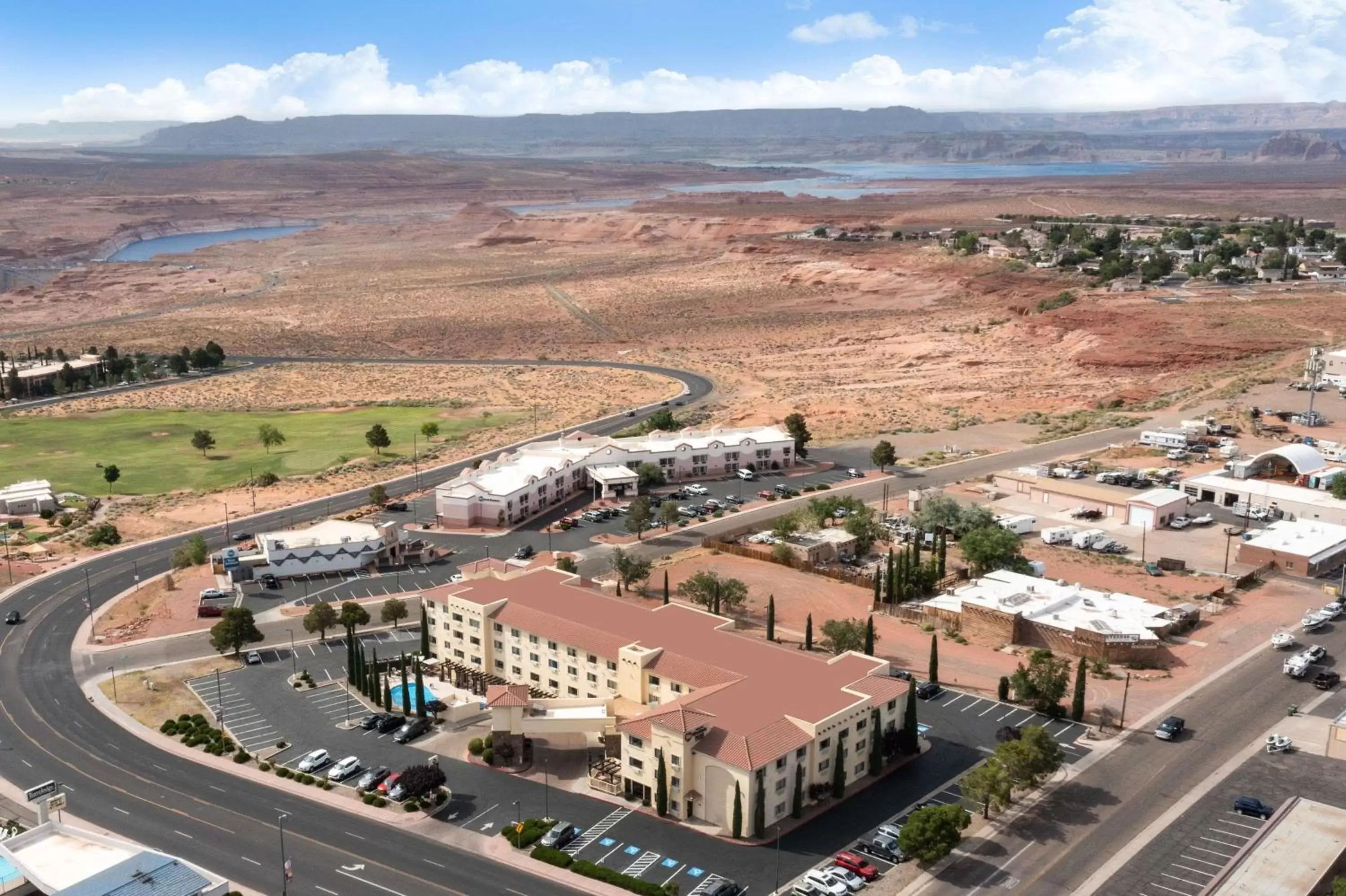 Property building, Bird's-eye View in Best Western Plus At Lake Powell