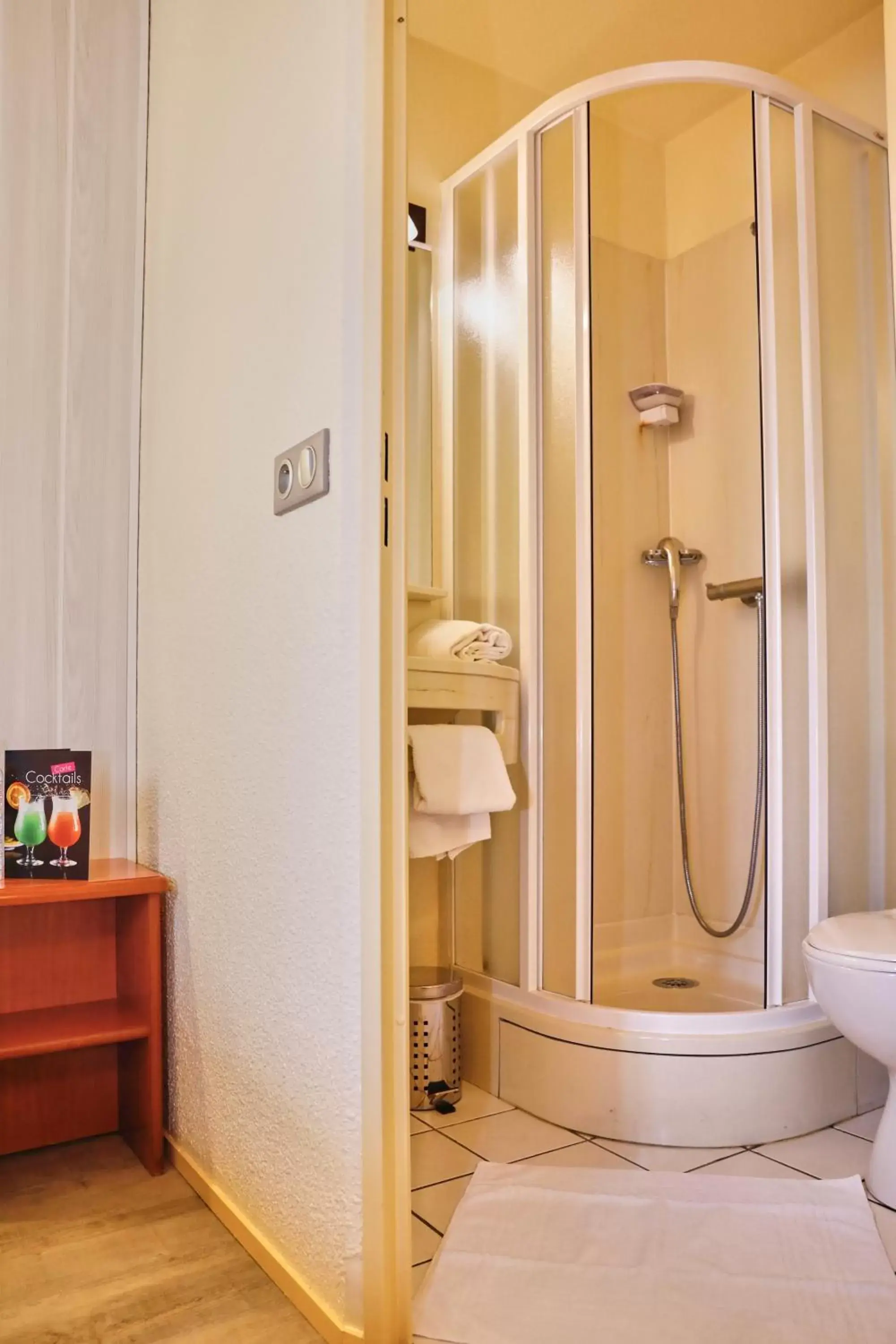 Shower, Bathroom in Brit Hotel Chambery
