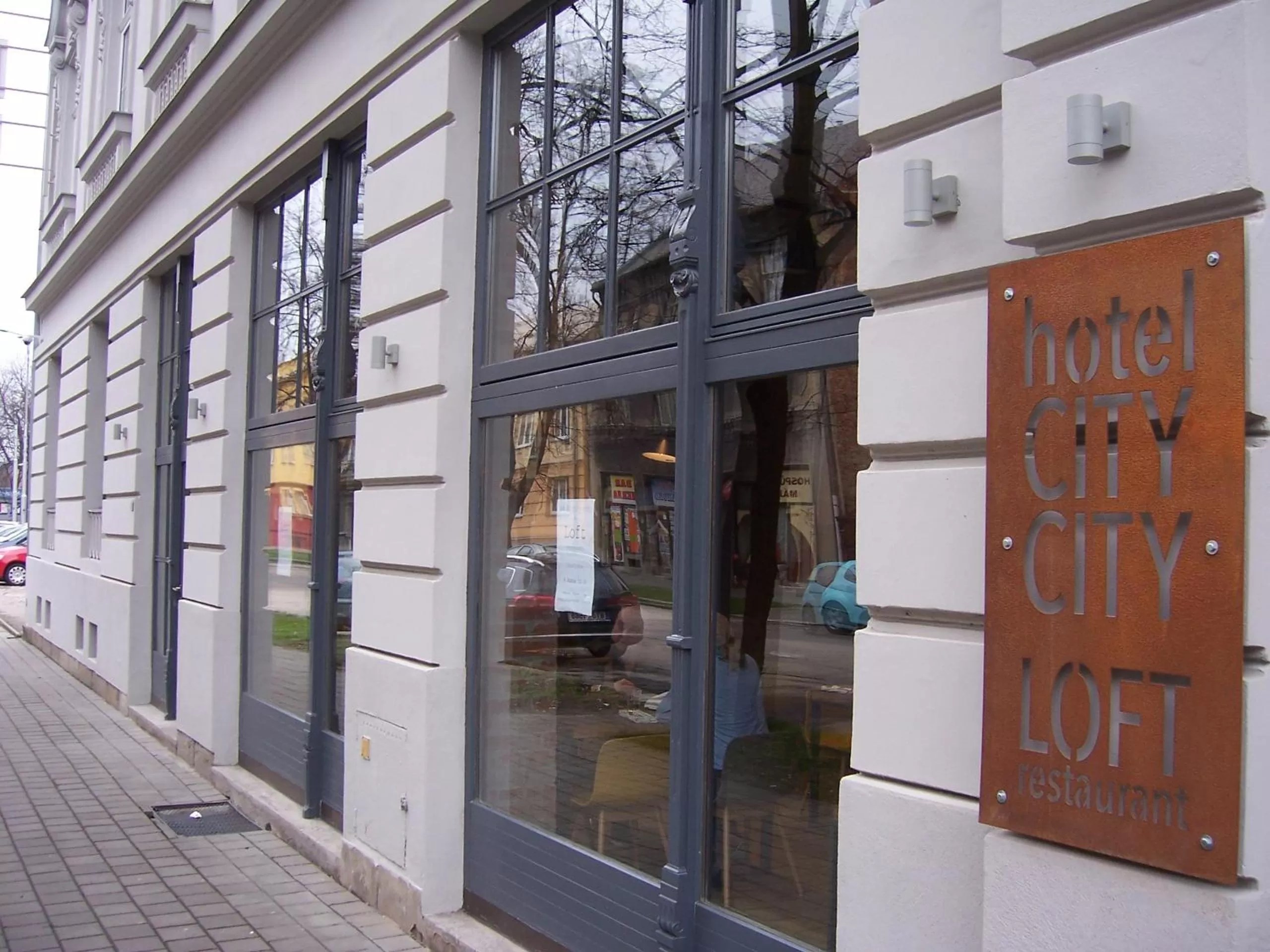 Facade/entrance in Hotel city.city