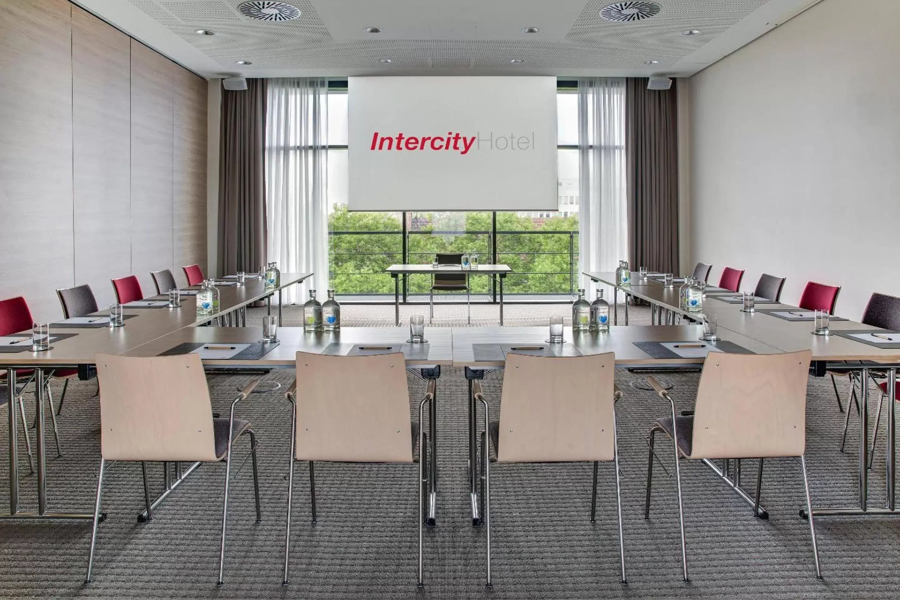 Meeting/conference room in IntercityHotel Duisburg
