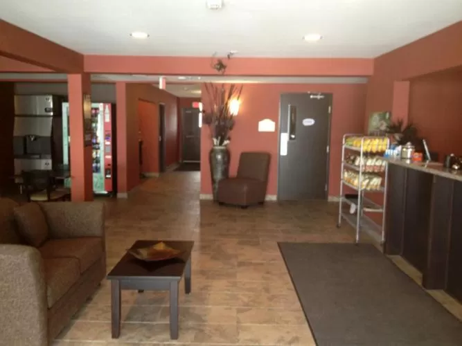 Lobby or reception in Western Star Inn & Suites Esterhazy