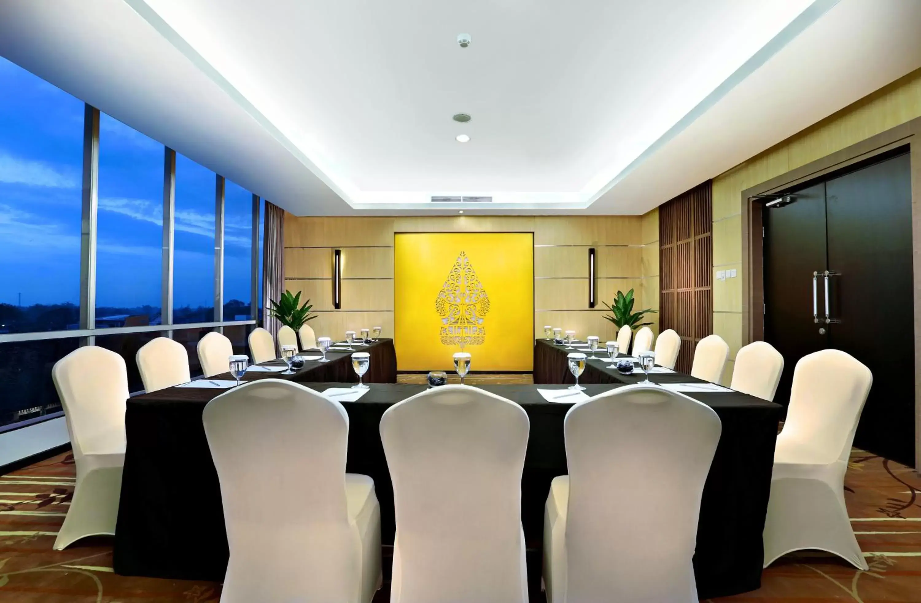 Business facilities in ASTON Madiun Hotel & Conference Center