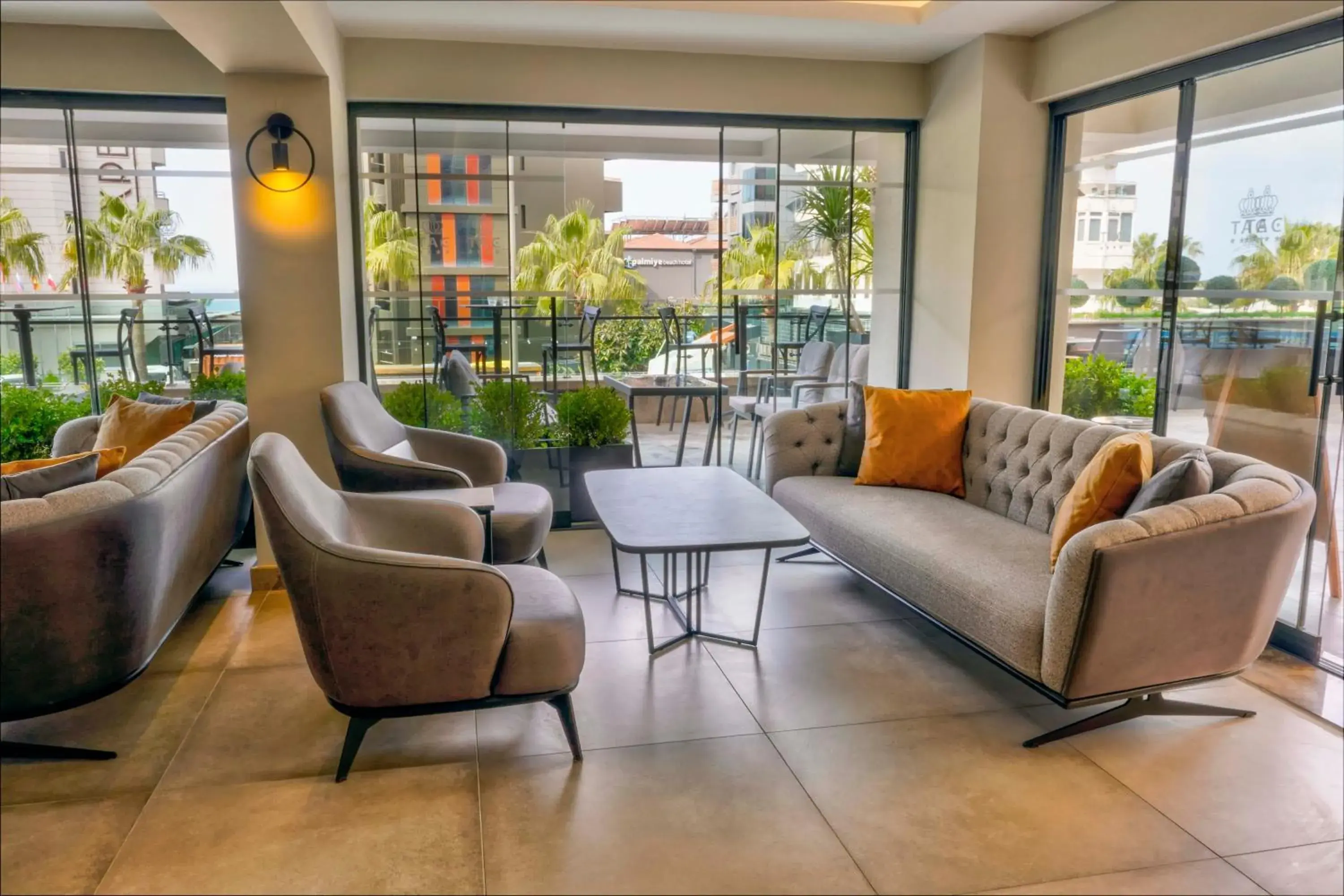 Seating area in Tac Premier Hotel & Spa