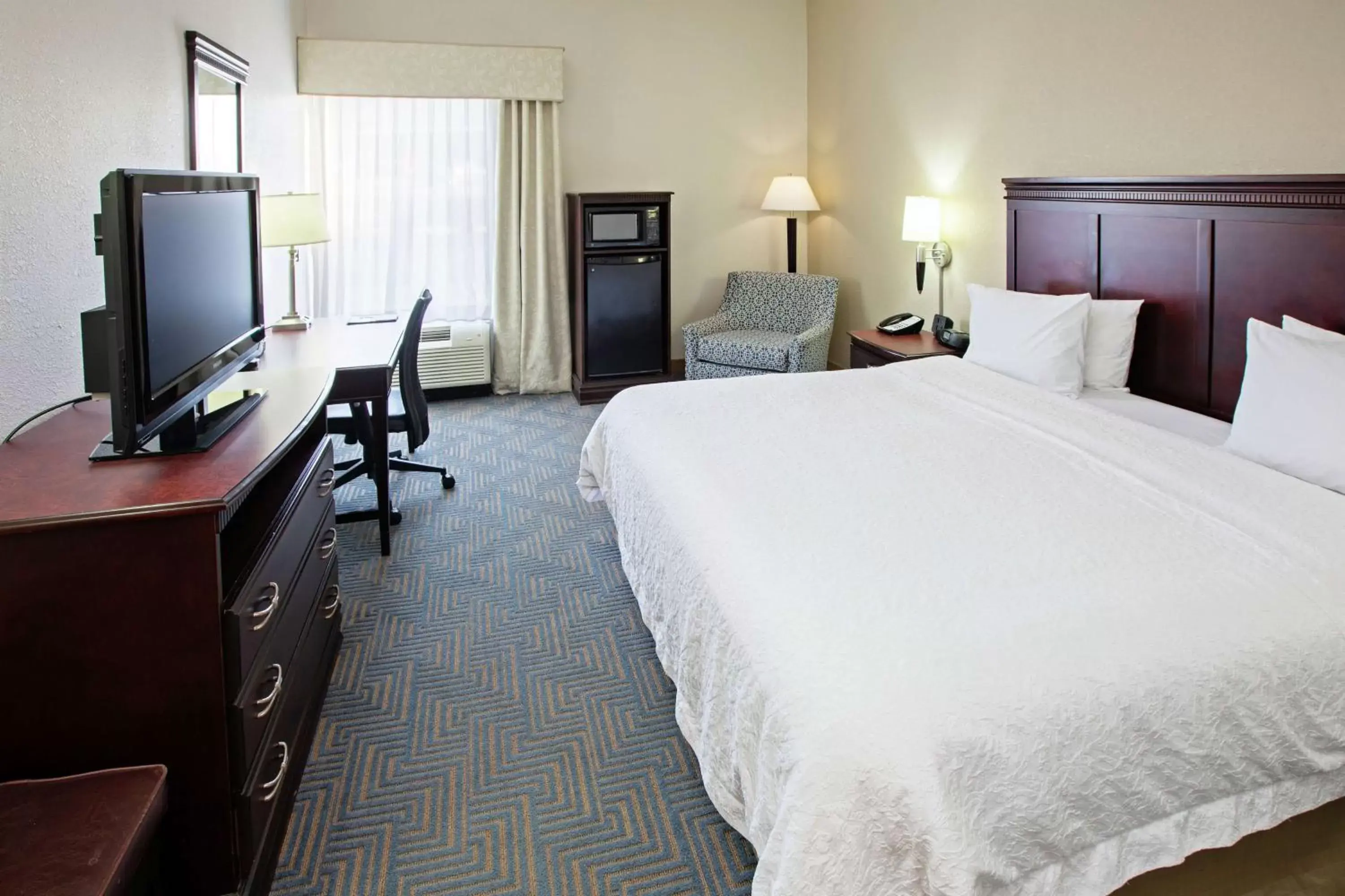 Bed in Hampton Inn Elizabethtown Bed in Hampton Inn Elizabethtown