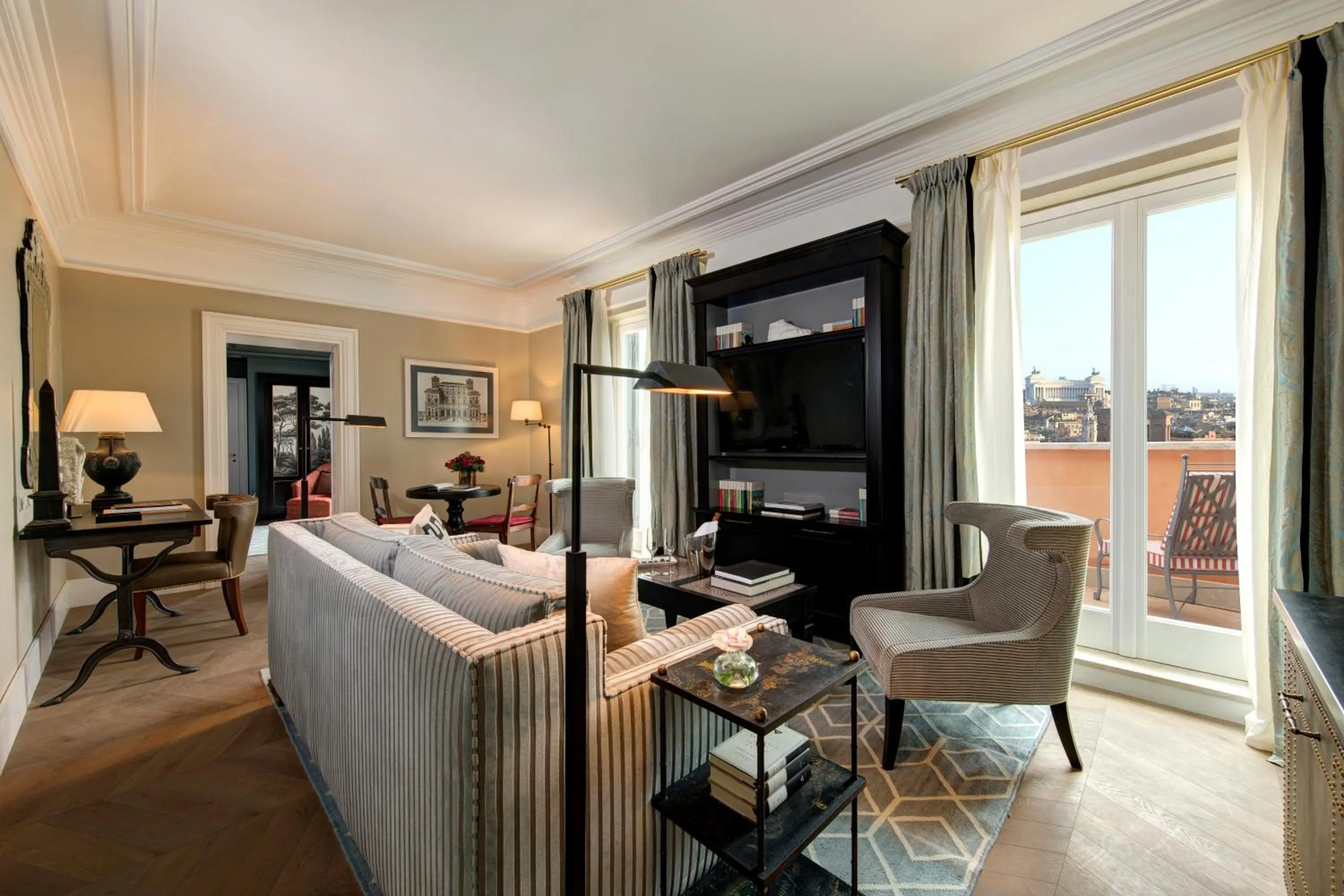 Living room in Rocco Forte Hotel De La Ville