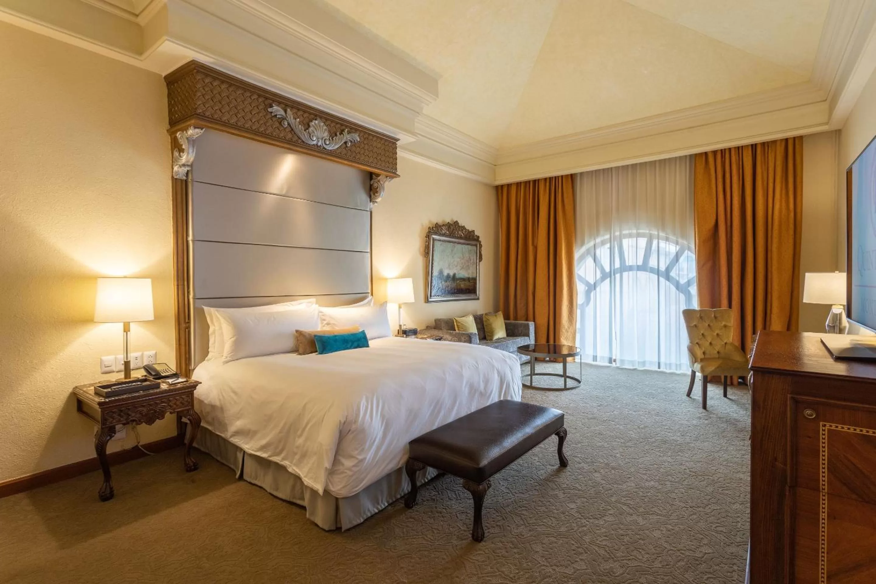 Bedroom, Bed in Quinta Real Monterrey