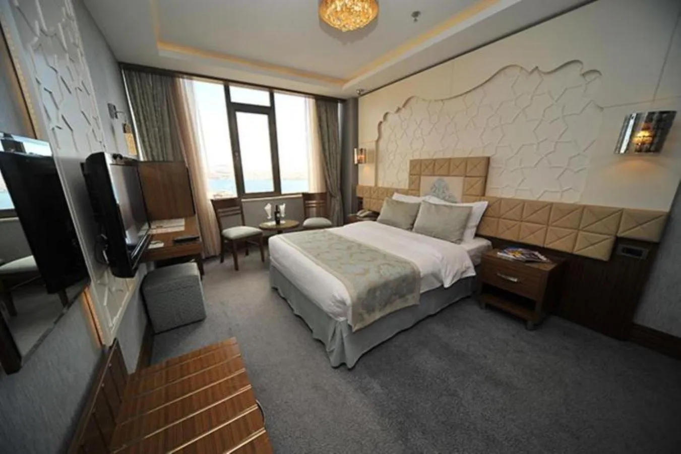 Bed in Grand Star Hotel Bosphorus & Spa
