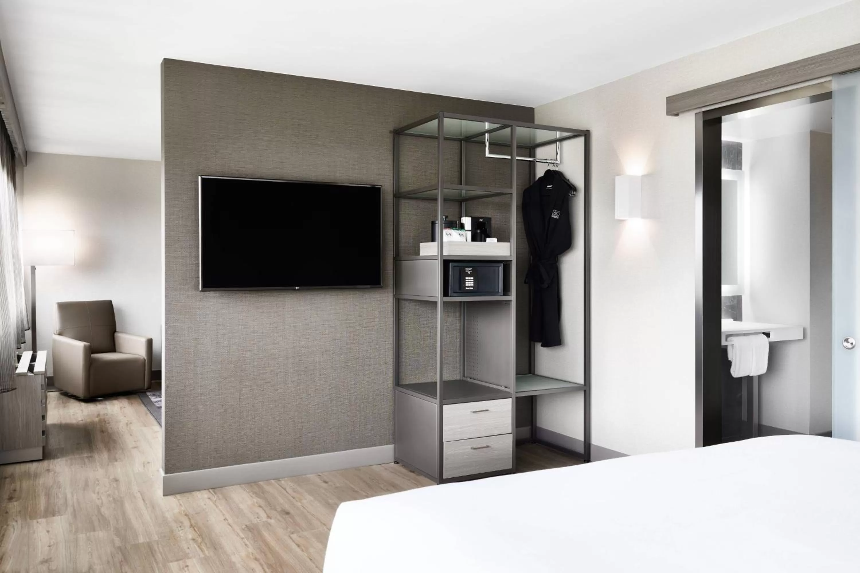 Bedroom, Bed in AC Hotel by Marriott Pleasanton