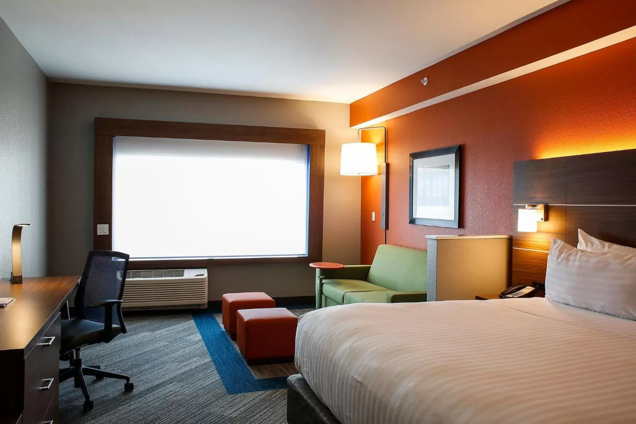 Photo of the whole room in Holiday Inn Express & Suites Downtown Louisville, an IHG Hotel