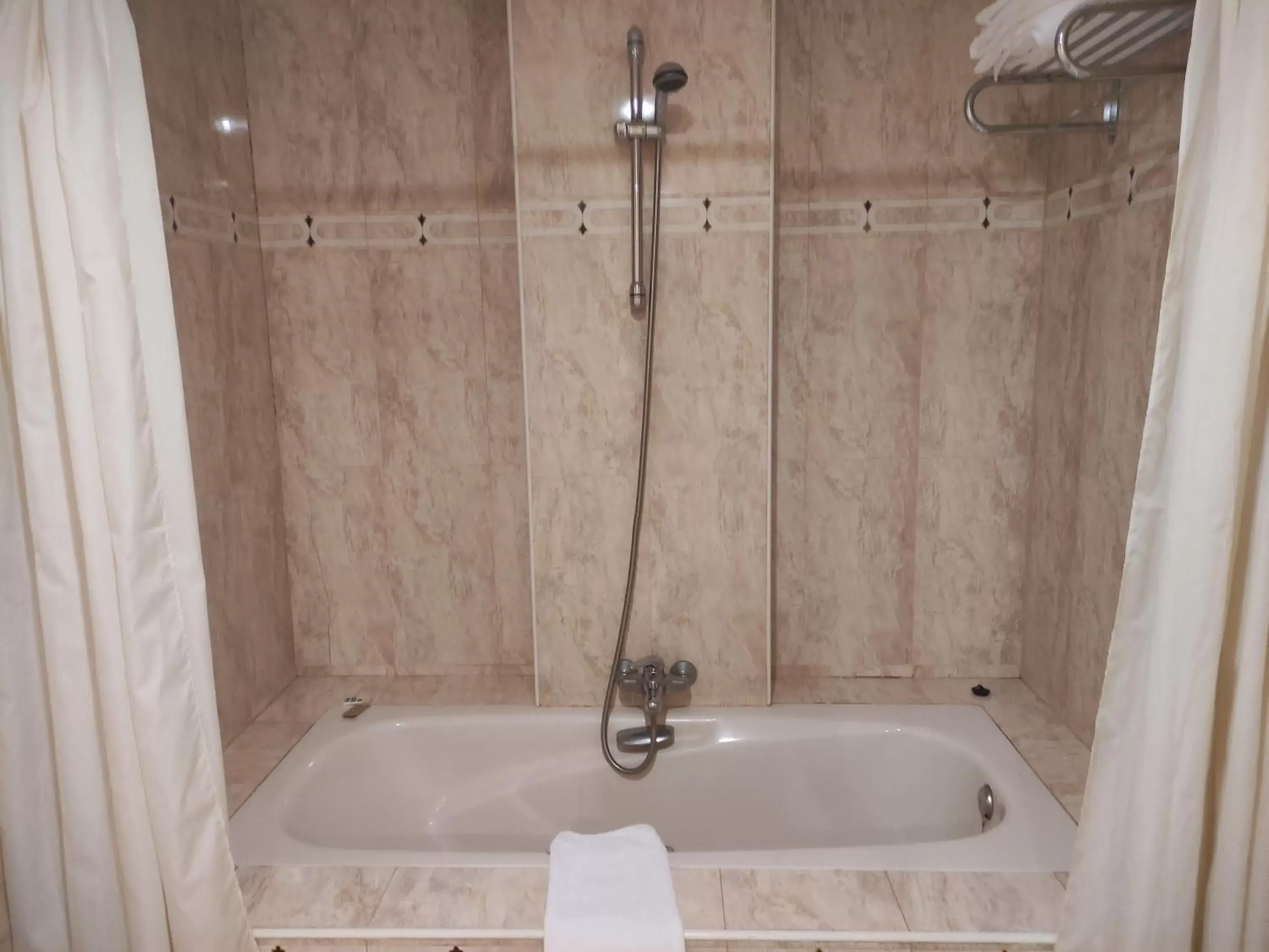 Bath, Bathroom in Hotel Ébora by Vivere Stays