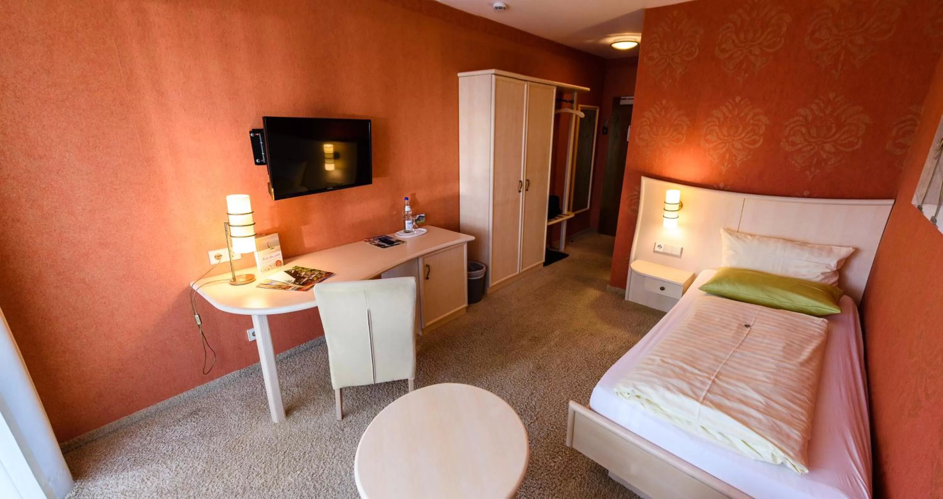 Photo of the whole room, Bed in Landhotel Henkenhof Willingen