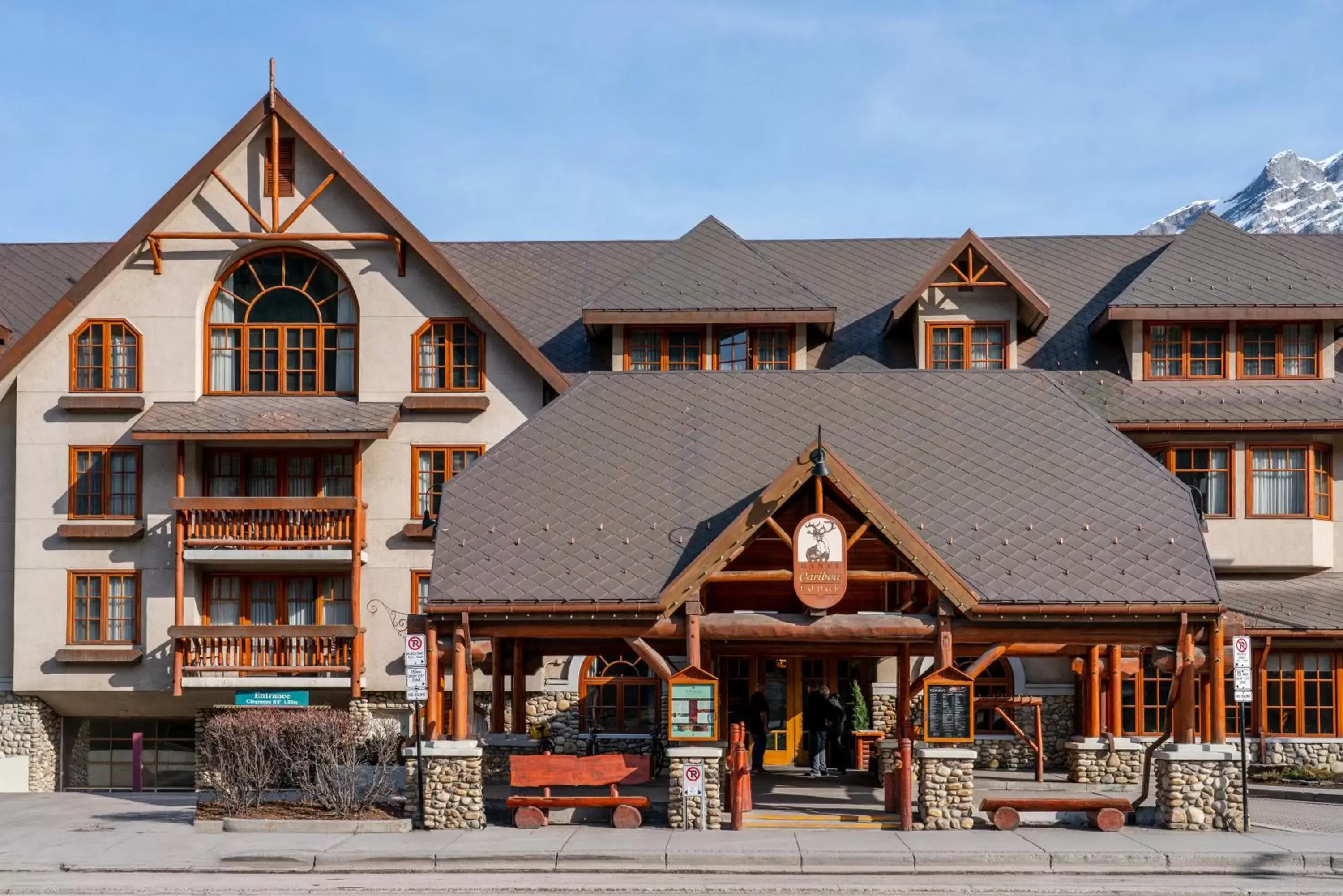 Property Building in Banff Caribou Lodge and Spa