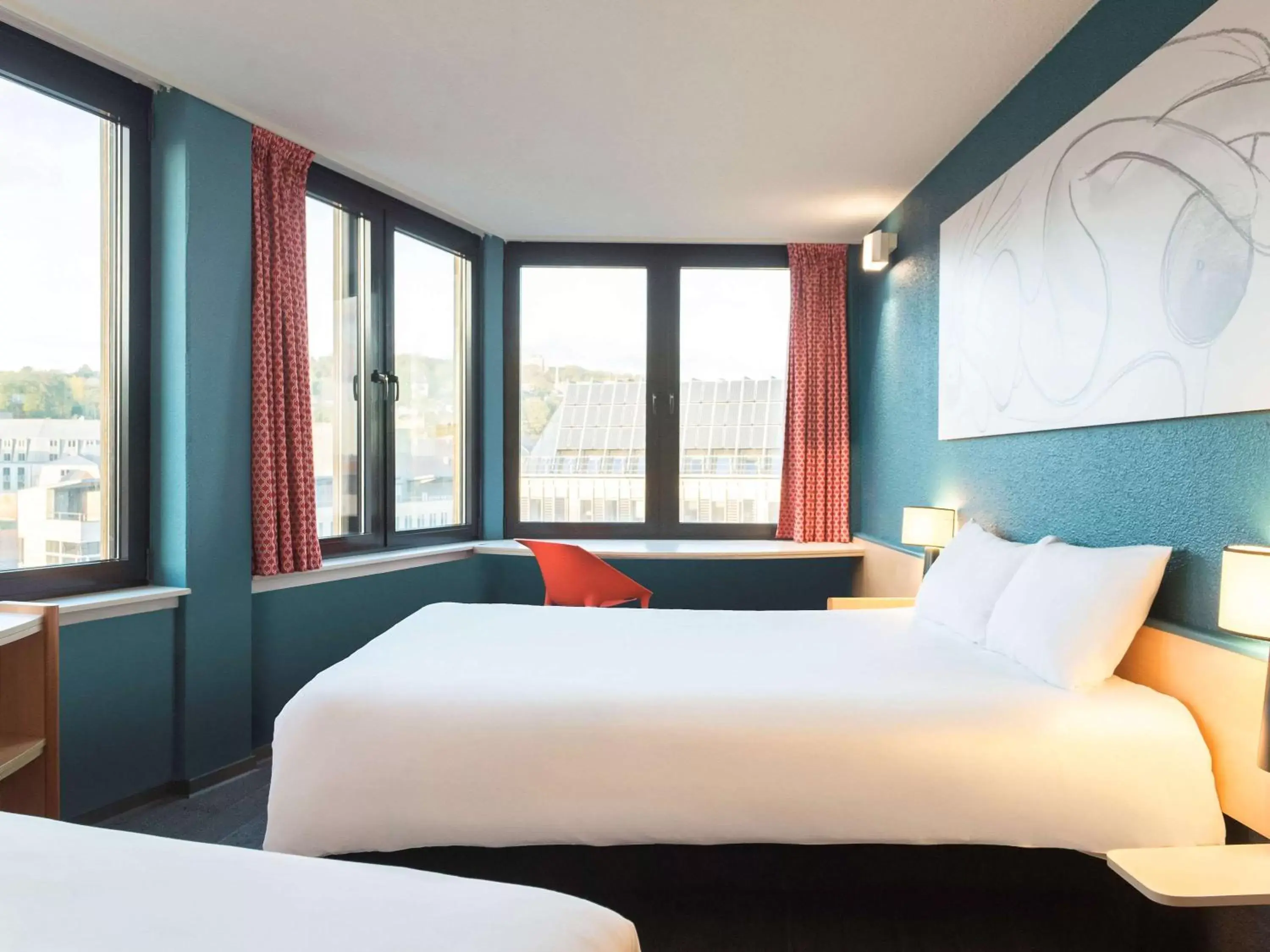 Photo of the whole room, Bed in ibis Liège Centre Opéra