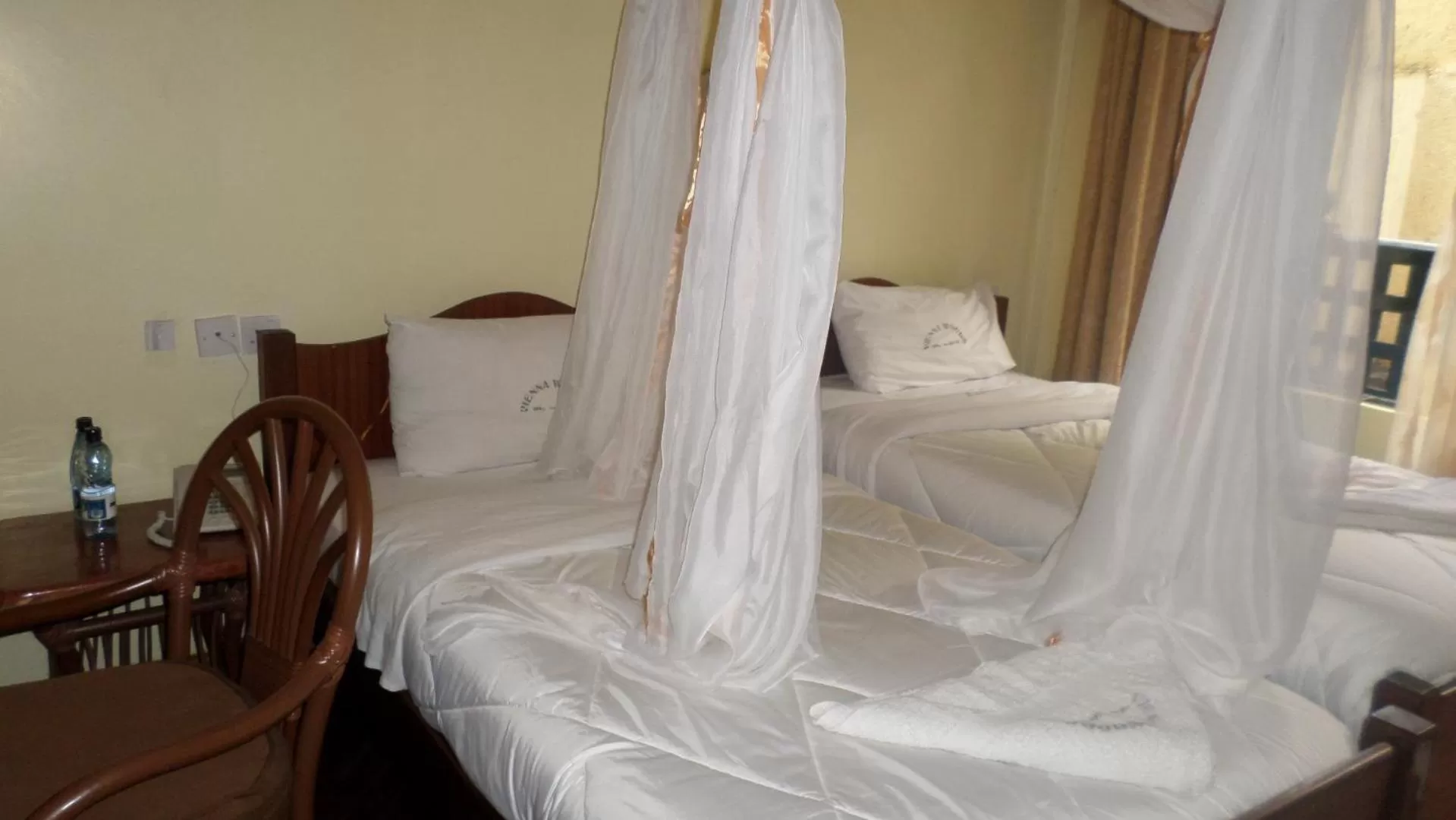 Bed in Vienna Woods Hotel Nakuru