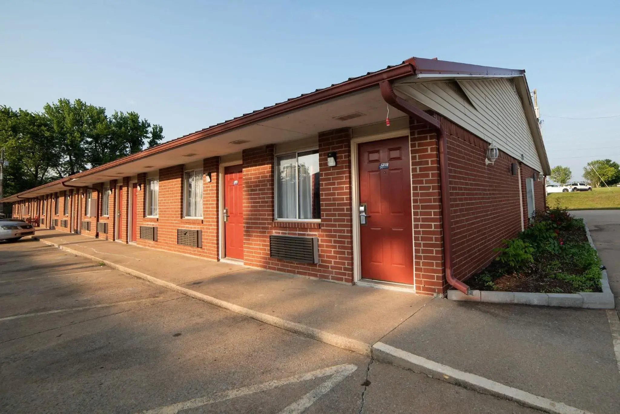 Day, Property Building in Americas Best Value Inn and Suites Siloam Springs