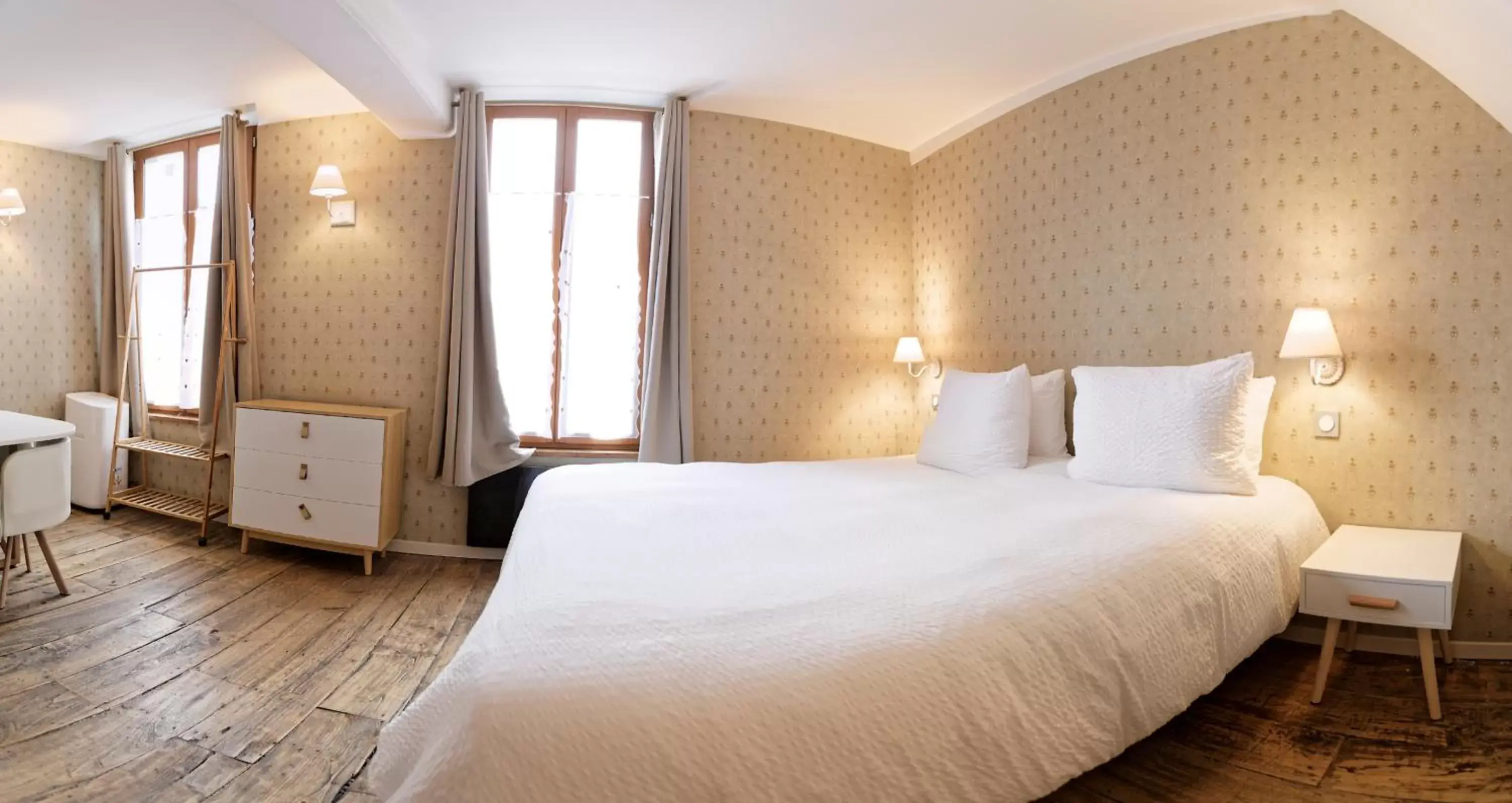 Photo of the whole room, Room Photo in Appart'Hôtel Sainte Trinité