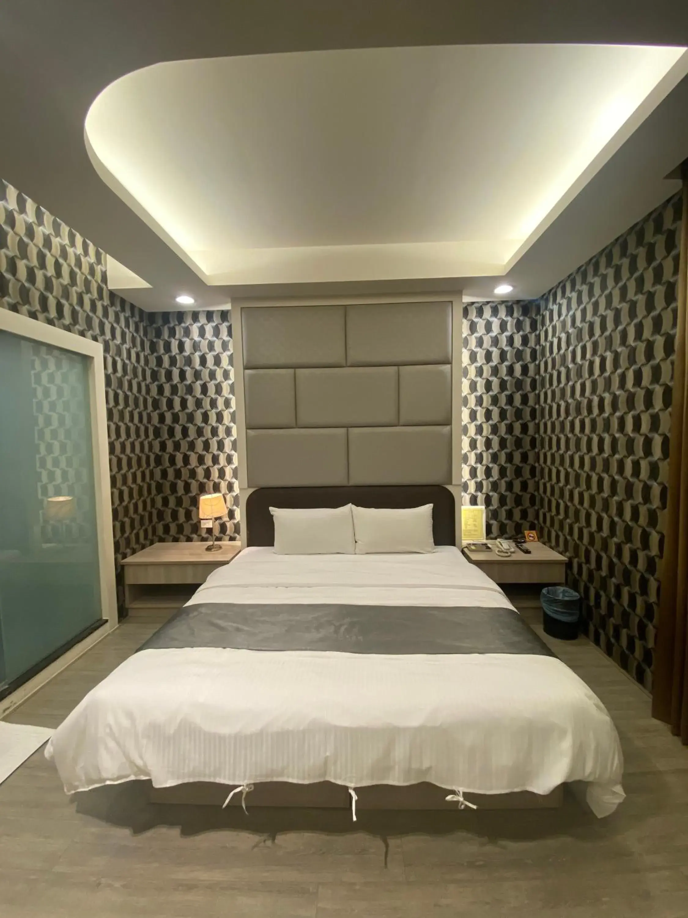 Bed in Yuan Chyau Motel