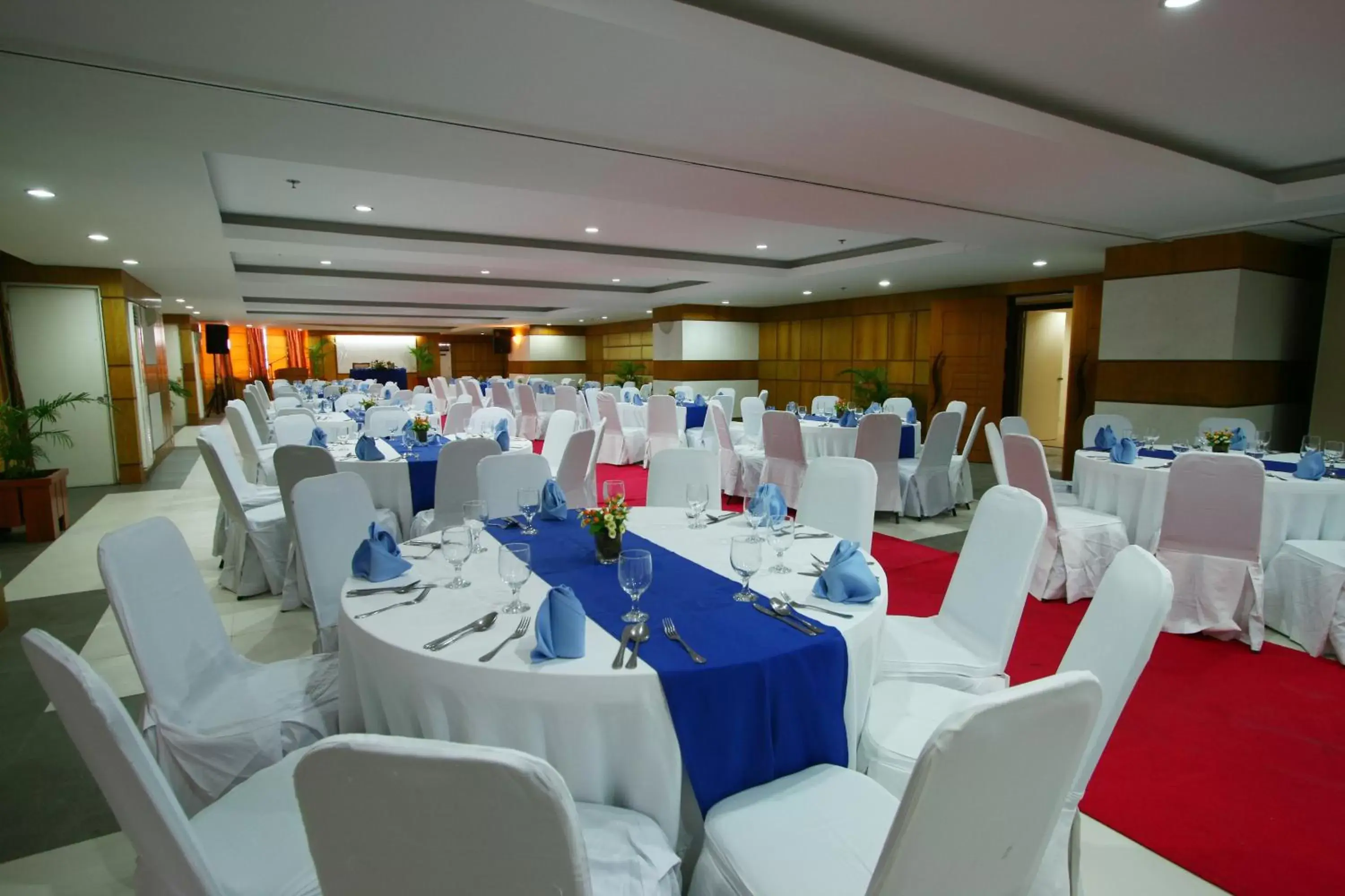 Business facilities, Banquet Facilities in Crown Regency Hotel & Towers