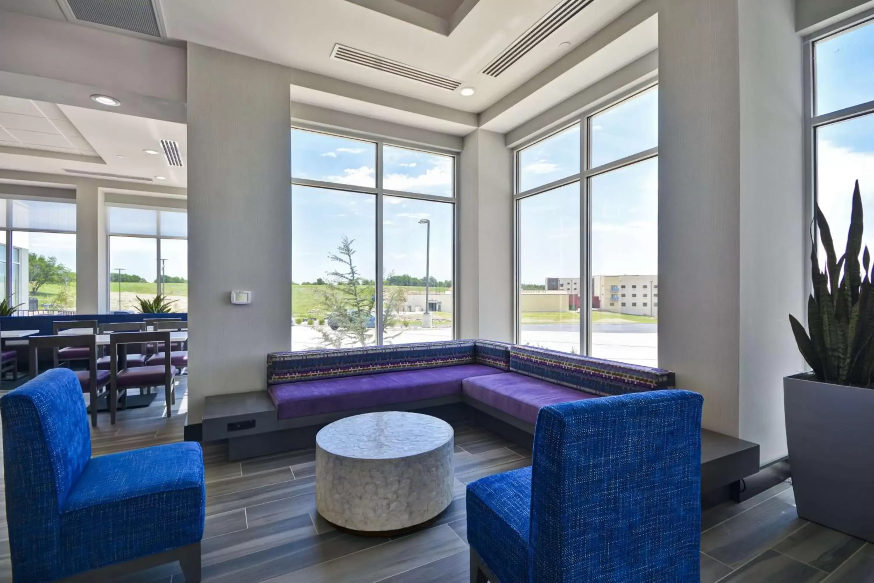 Lobby or reception in Hilton Garden Inn Tulsa-Broken Arrow, OK