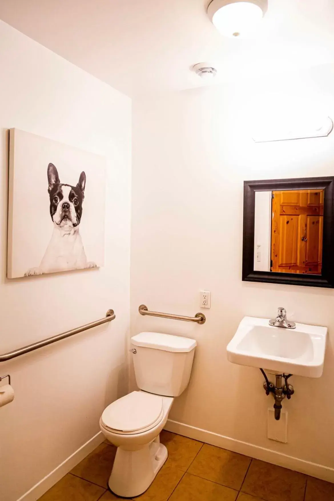 Bathroom in Hotels Hébert