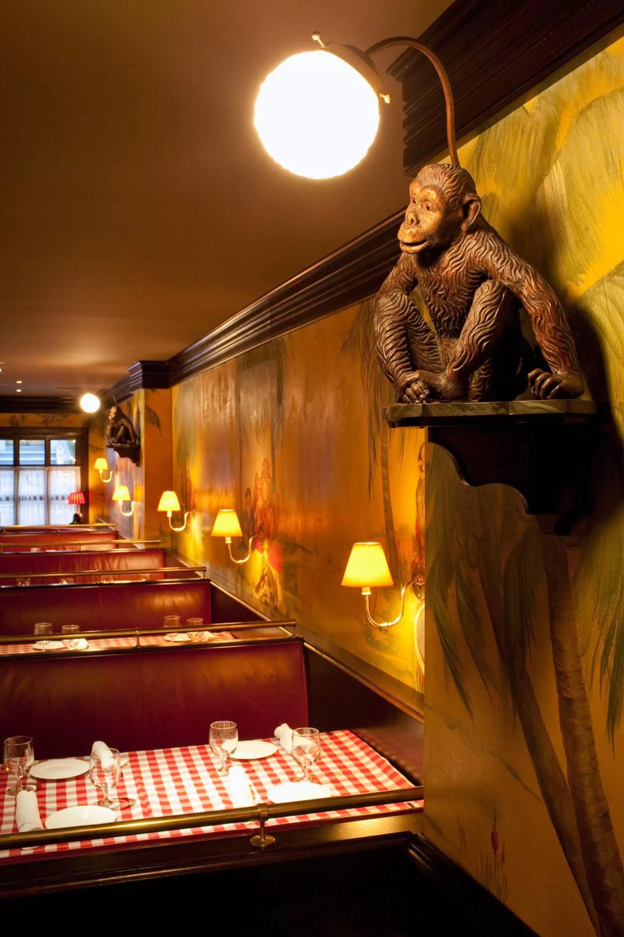 Lunch in Hotel Elysee by Library Hotel Collection