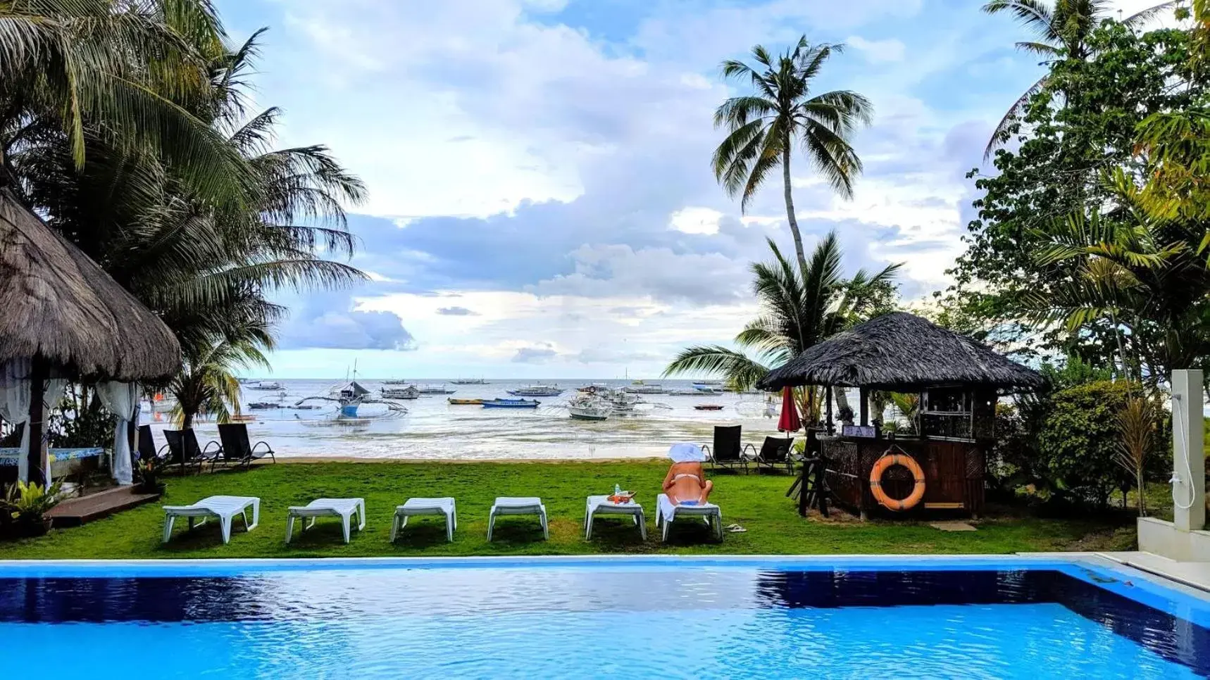 Pool view, Swimming Pool in Bohol South Beach Hotel