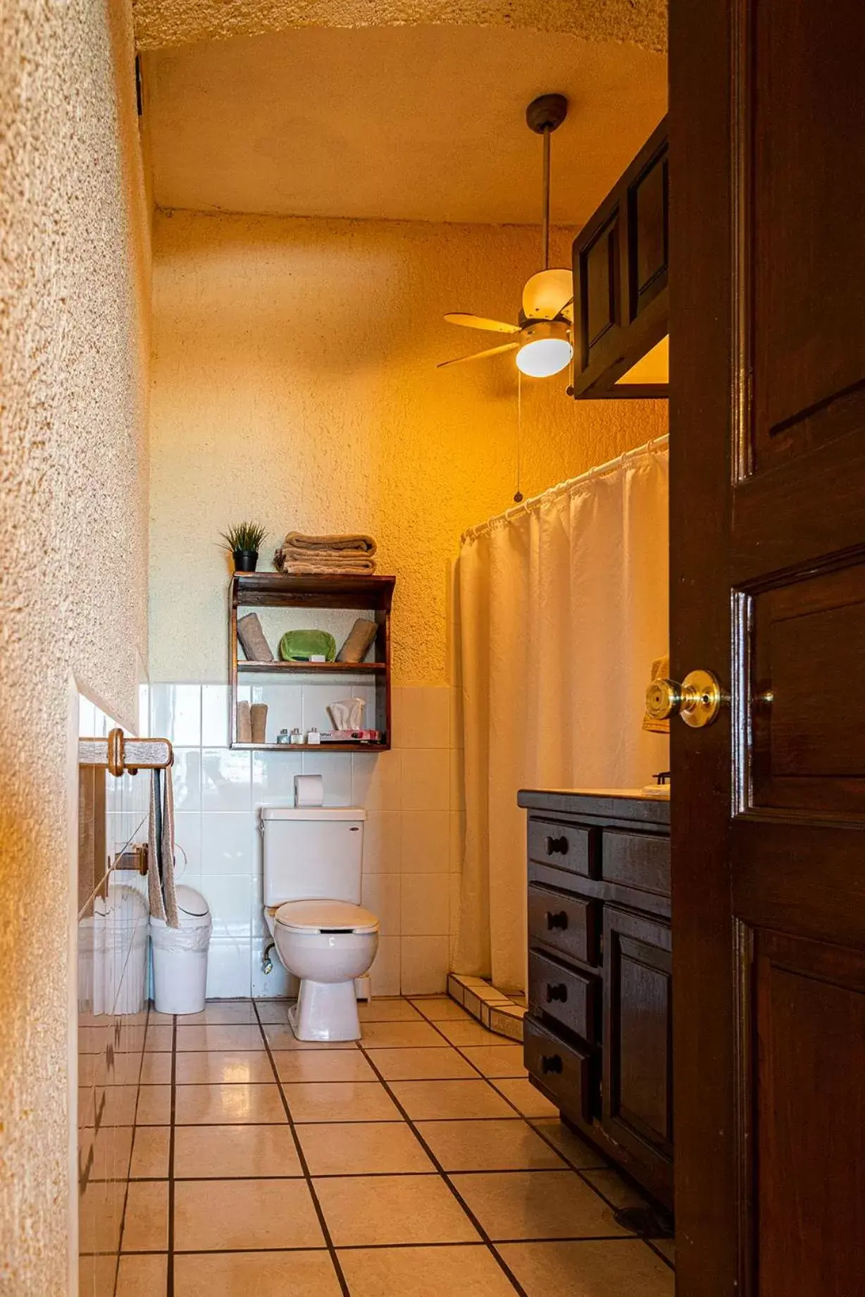 Bathroom in Las Gaviotas Condo-Hotel La Paz BCS