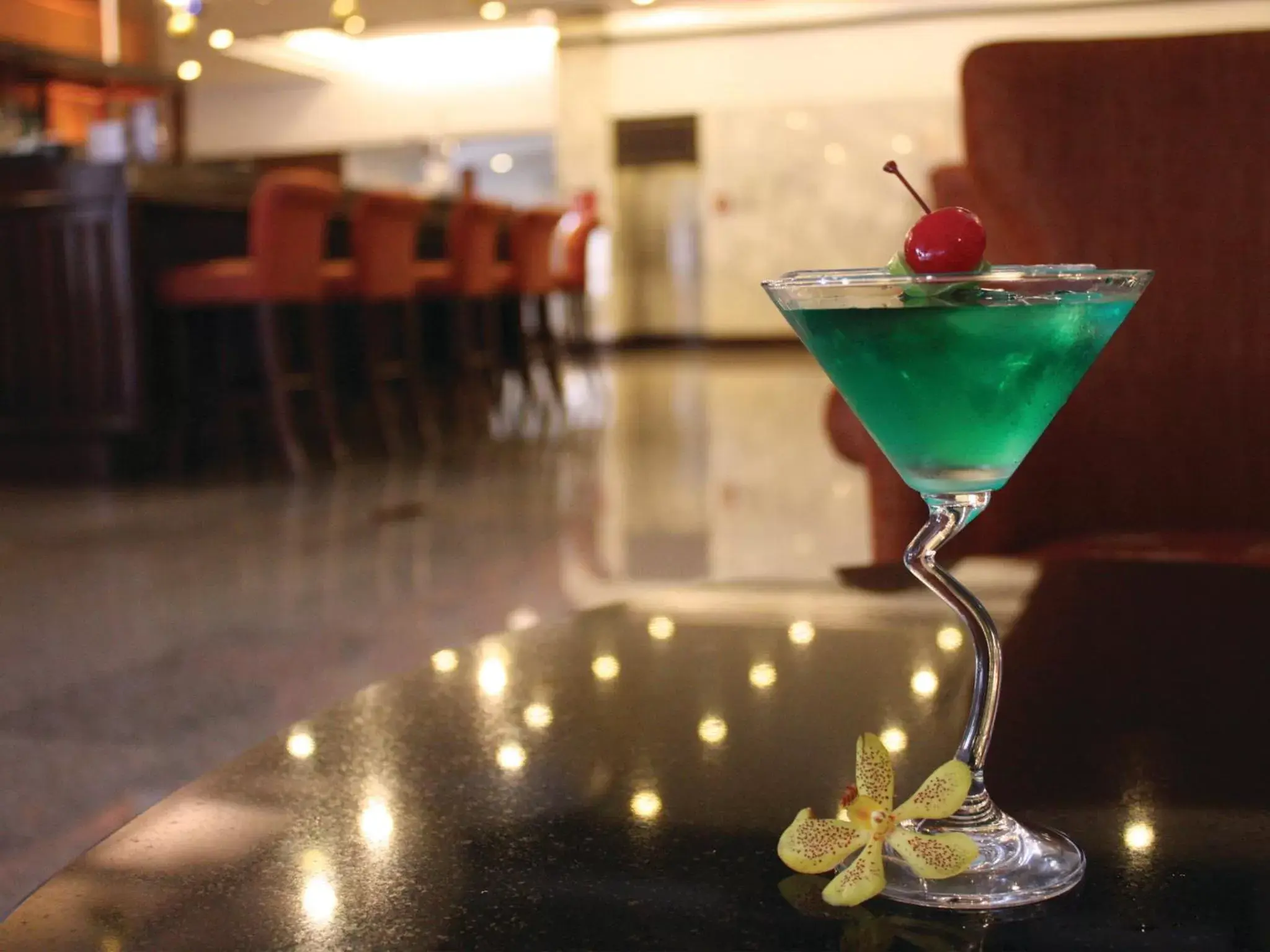 Lobby or reception, Drinks in Duangtawan Hotel Chiang Mai -SHA Extra Plus