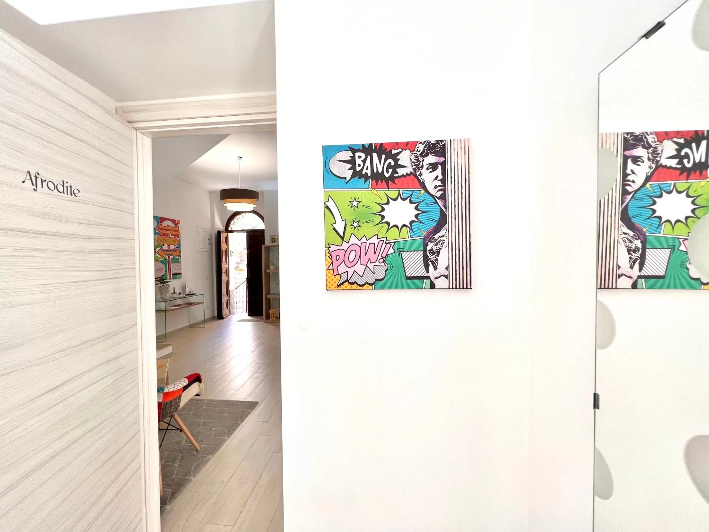 Photo of the whole room in Colle Greco