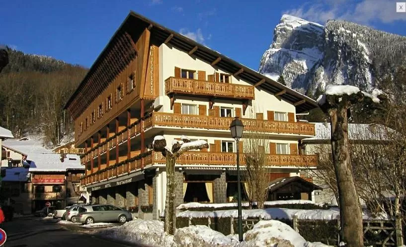 Property building, Winter in Hôtel Les Glaciers