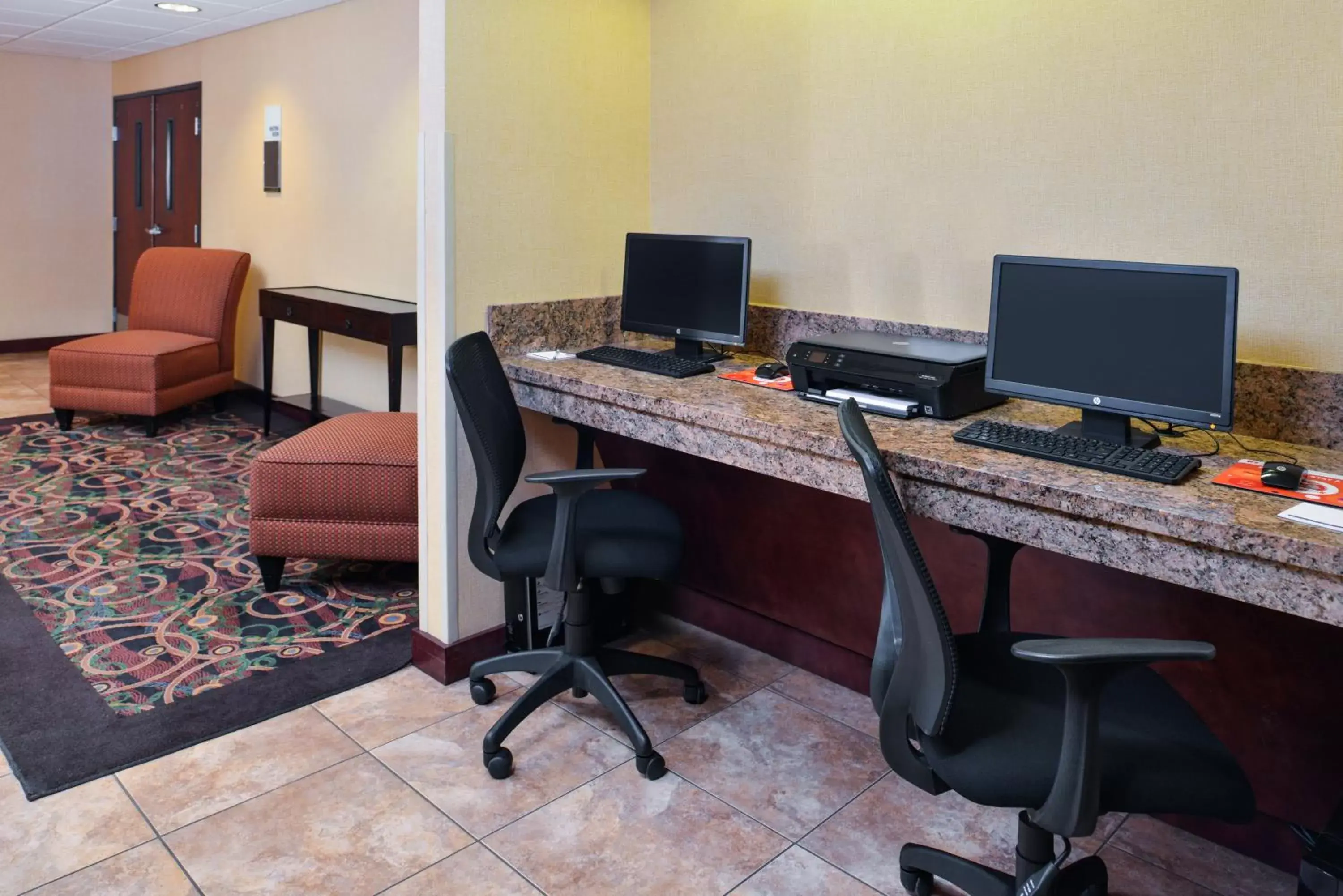 Other, Business Area/Conference Room in Holiday Inn Express Hotel & Suites Portland - Jantzen Beach, an IHG Hotel