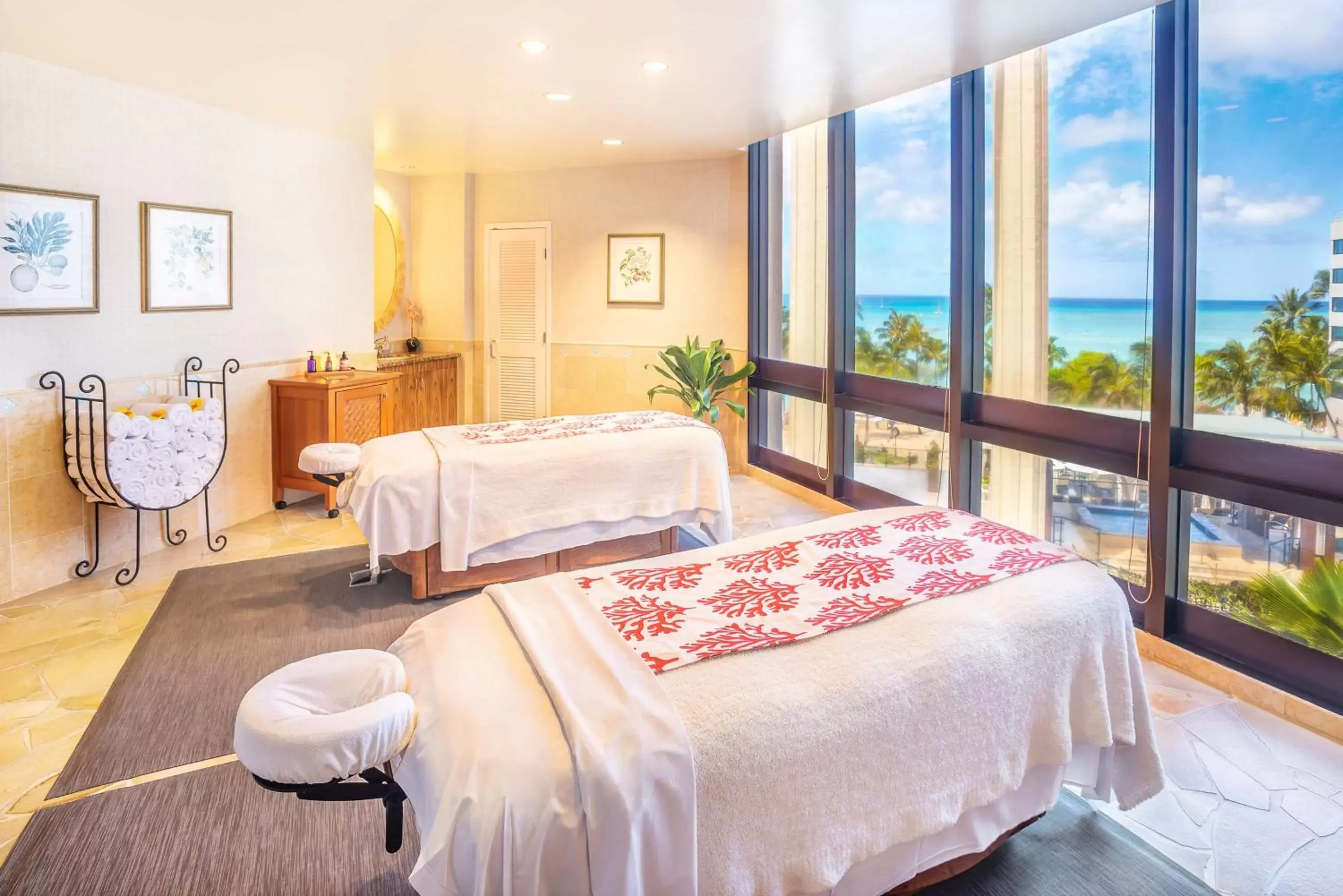 Spa and wellness centre/facilities in Hyatt Regency Waikiki Beach Resort & Spa