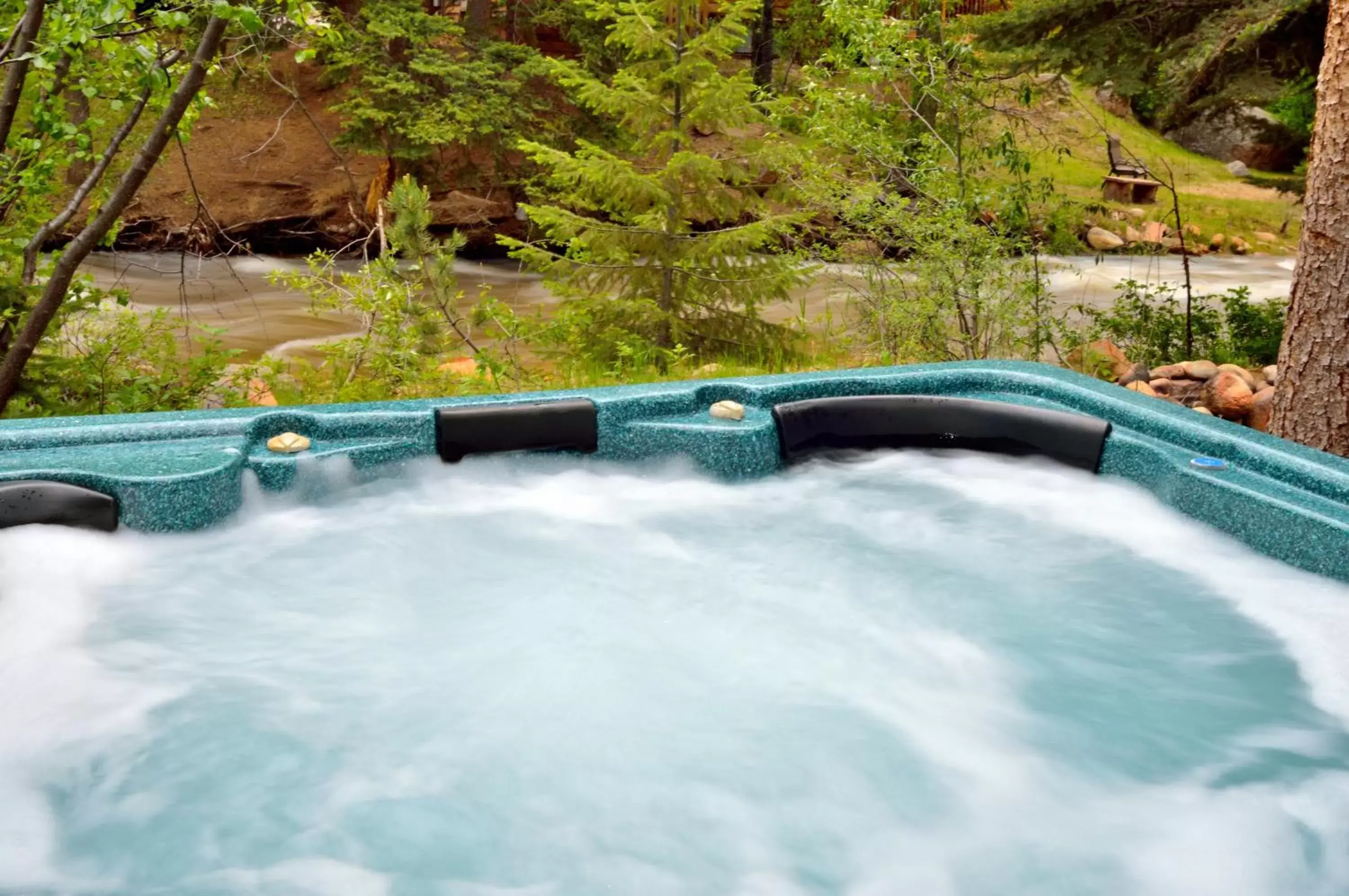 Hot Tub, Spa/Wellness in The Inn on Fall River & Fall River Cabins