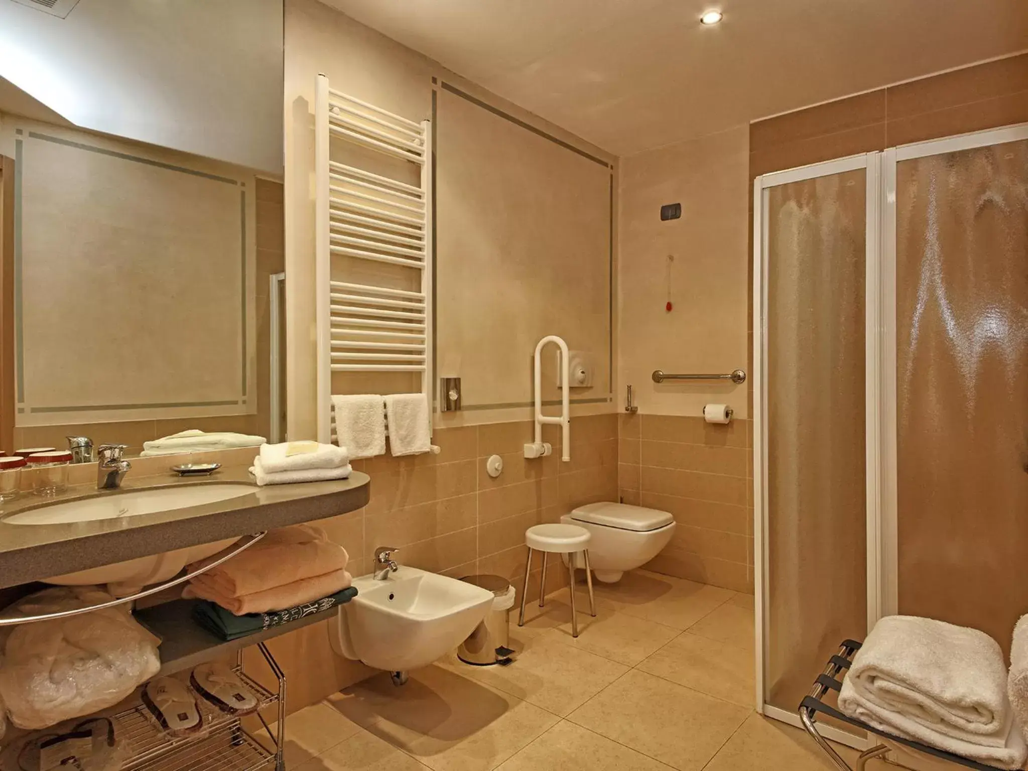 Bathroom in Hotel Caesius Thermae & Spa Resort