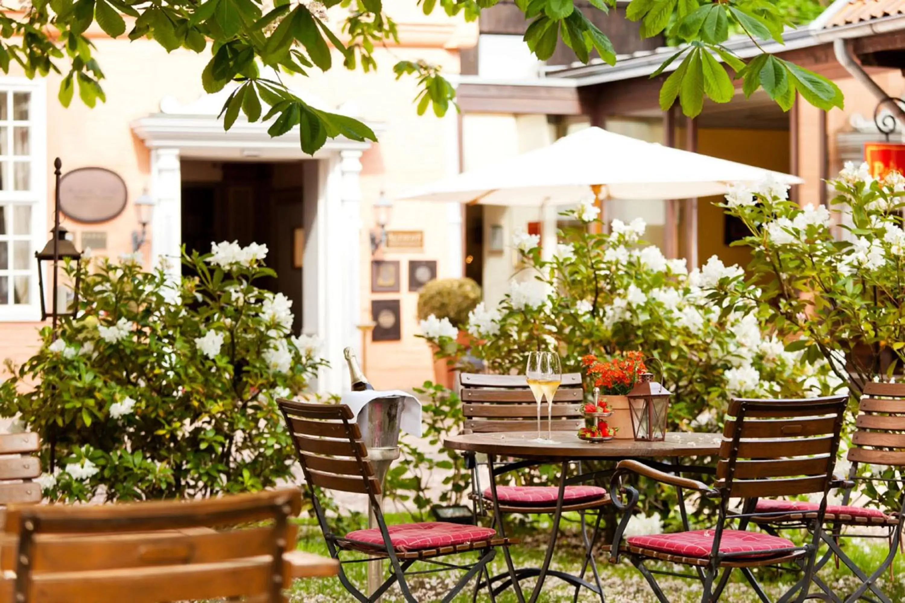Restaurant/Places to Eat in Althoff Hotel Fürstenhof