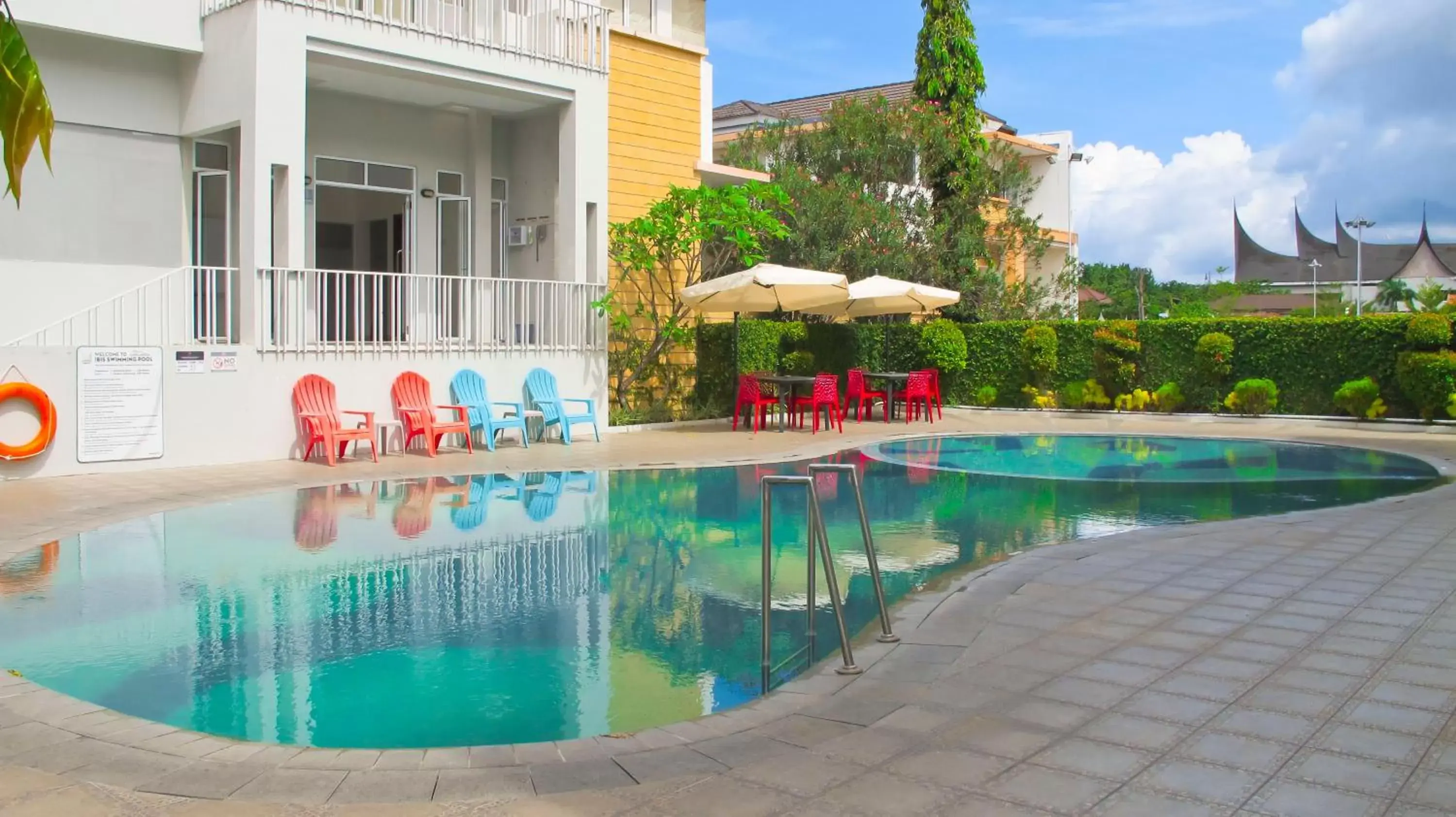 Swimming Pool in Ibis Padang