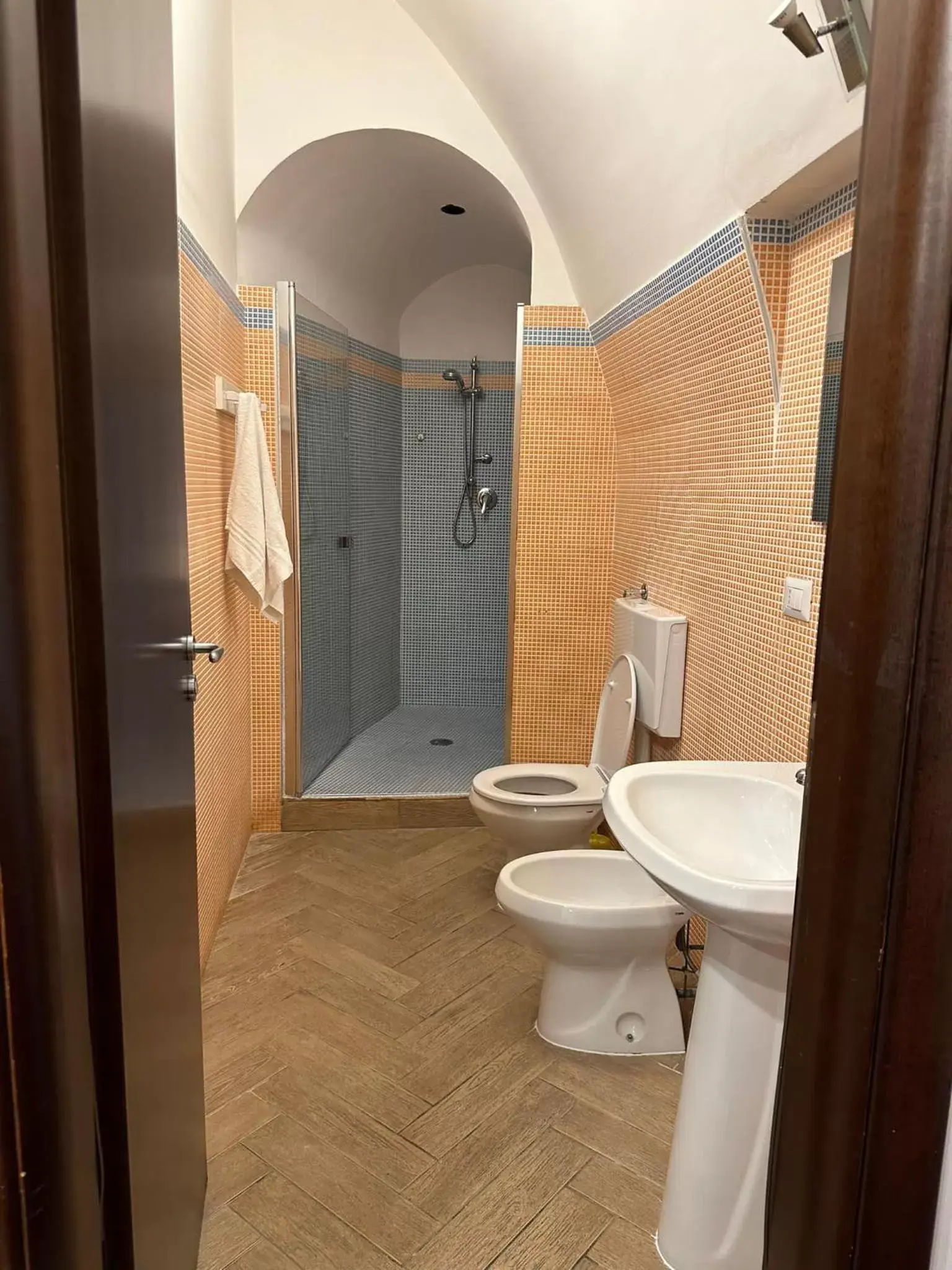 Bathroom in Palazzo Cardinale Rooms