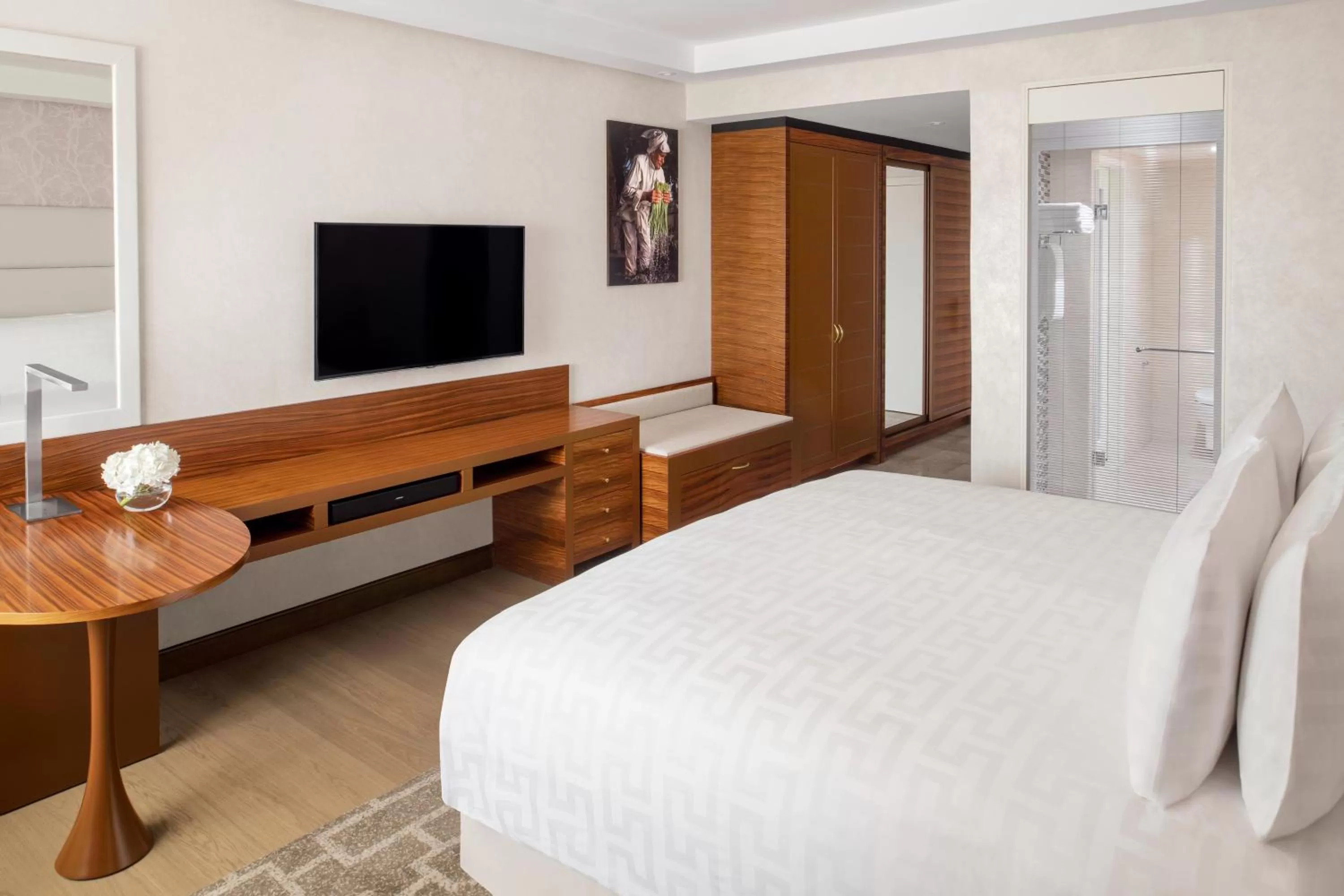 Photo of the whole room, Bed in InterContinental Bahrain by IHG