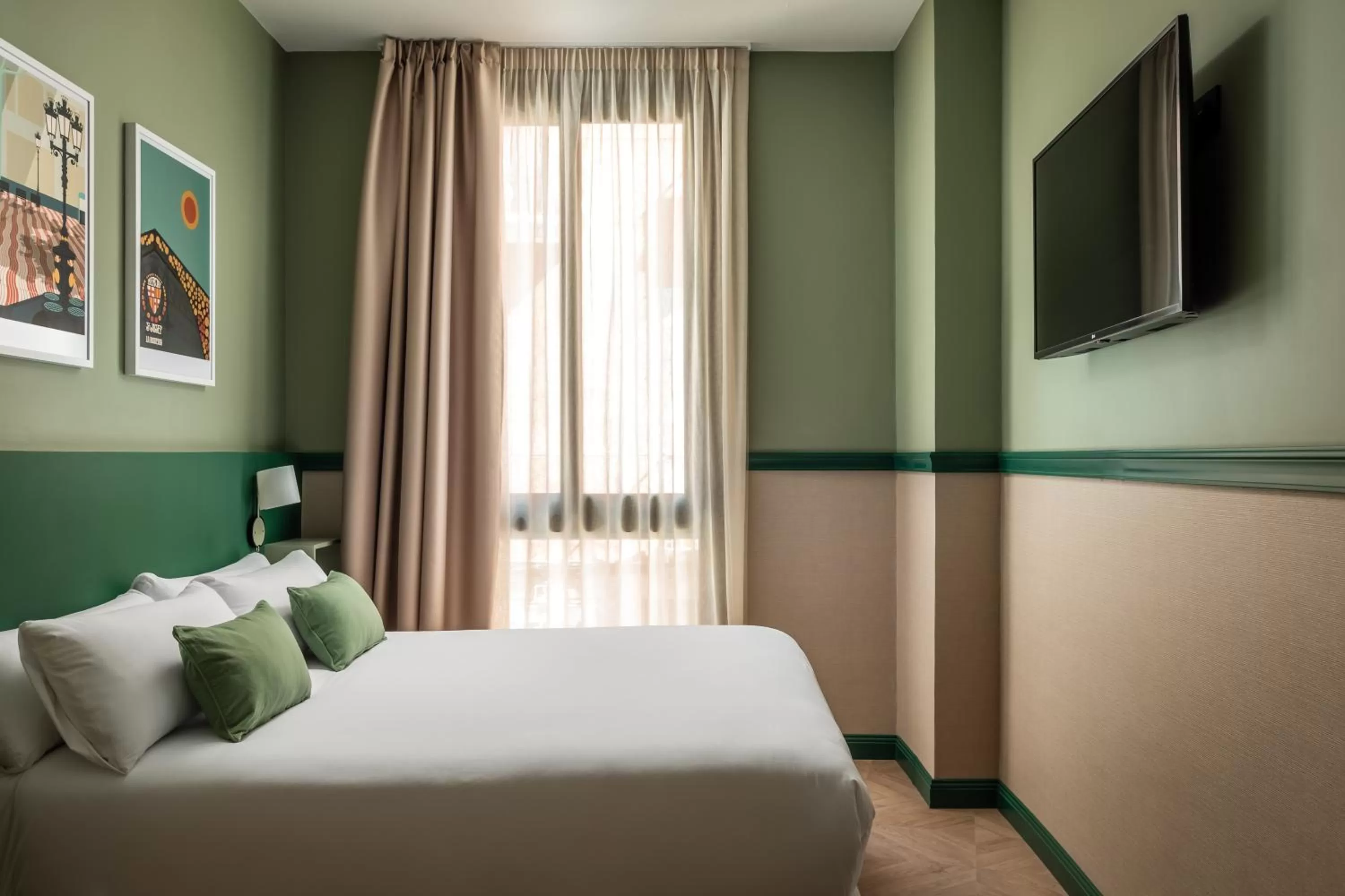 Bedroom, Bed in BYPILLOW Twenty